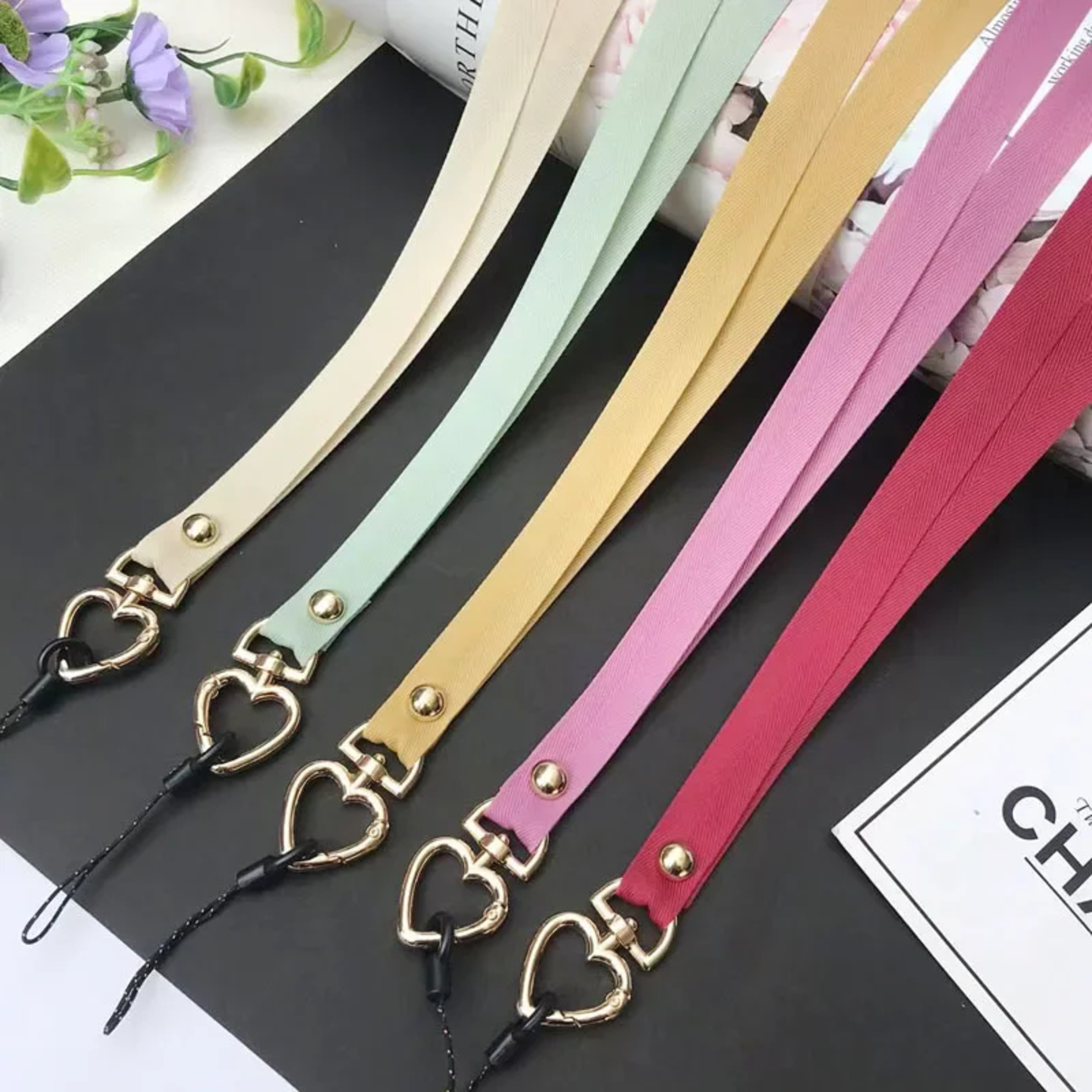 Universal Cell Phone Crossbody Lanyard Strap Adjustable, Metal Heart Phone Strap Neck, Anti Lost Hanging Rope – view 2