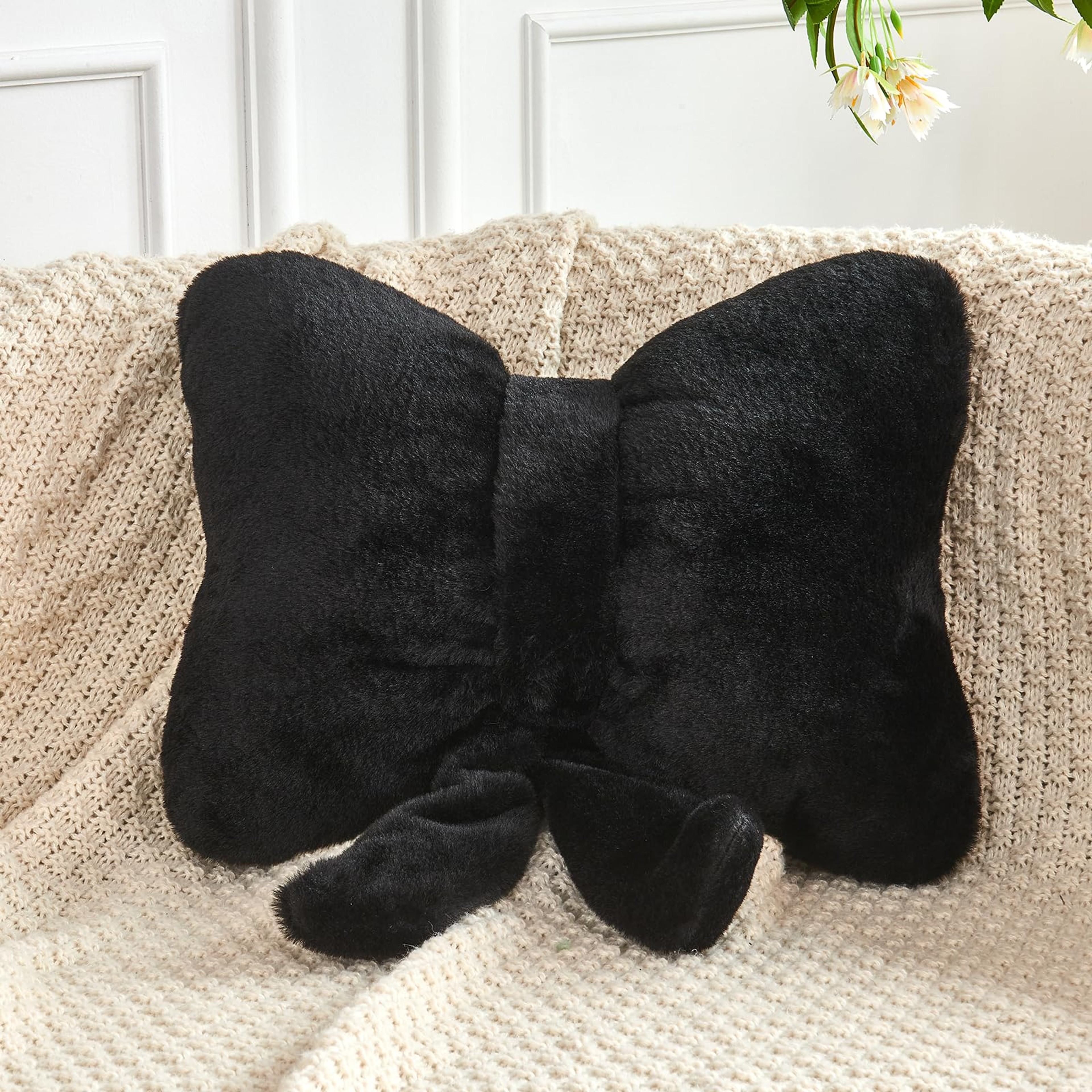 Cute Dusty Pink Bow Throw Pillows Soft Faux Rabbit Fur Aesthetic Home Decor Decorative Bow Pillow 5