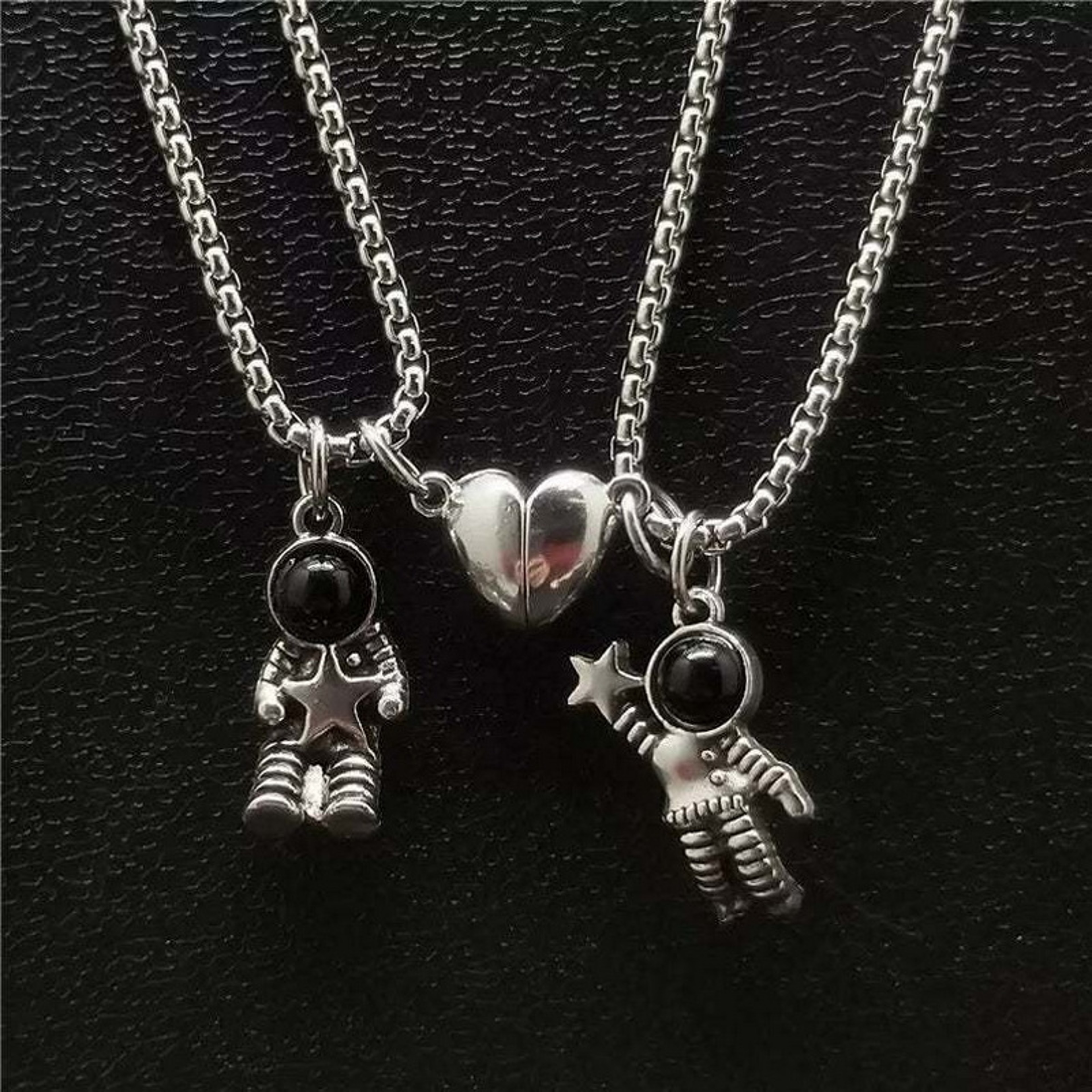 Astronaut Star Magnetic Heart Necklace Creative Spaceman Pendant Couple Jewelry Lovers Friendship G 7