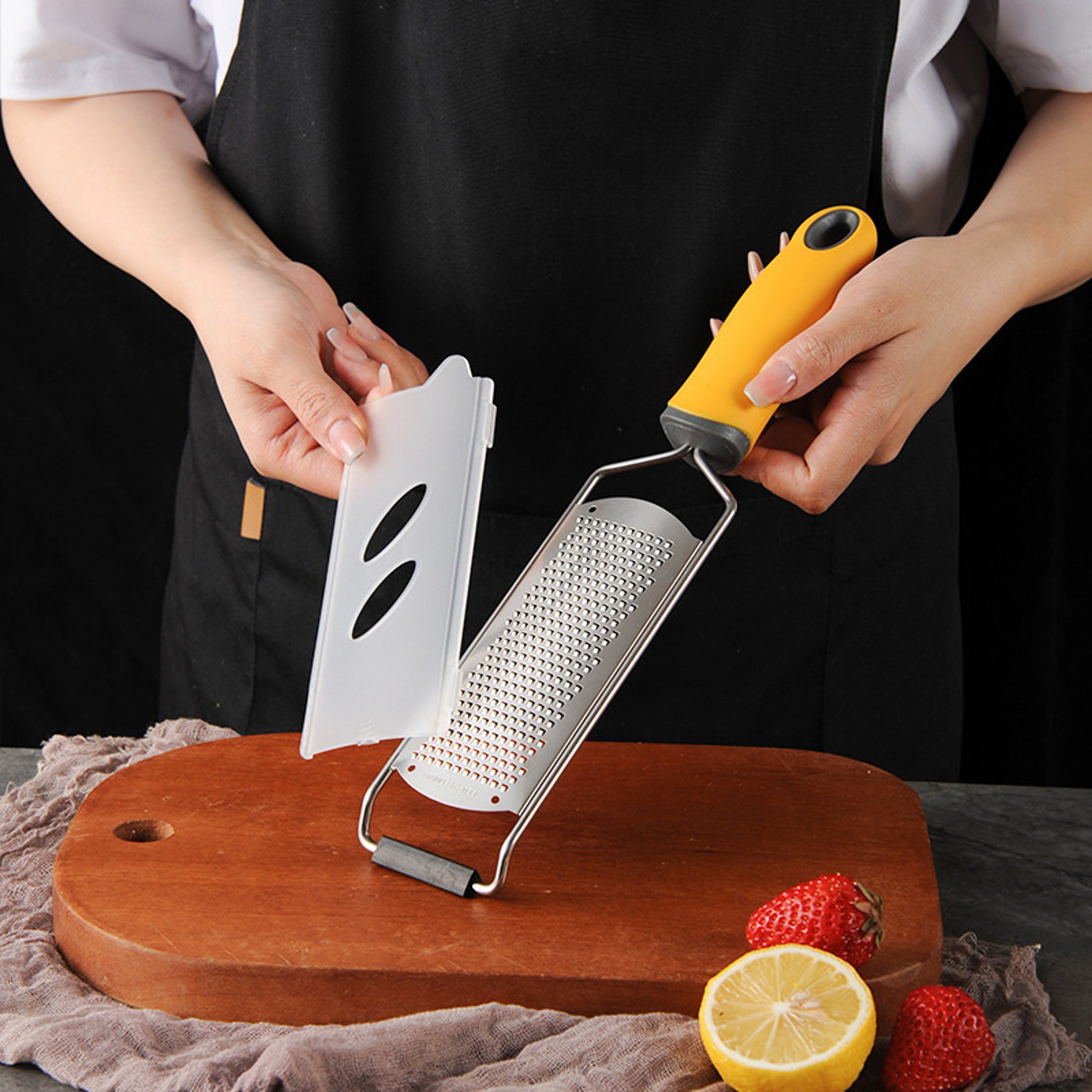 Stainless Steel Mill Cheese Grater Manual Slicer Lemon Zester Ginger Garlic Kitchen Tool – view 3