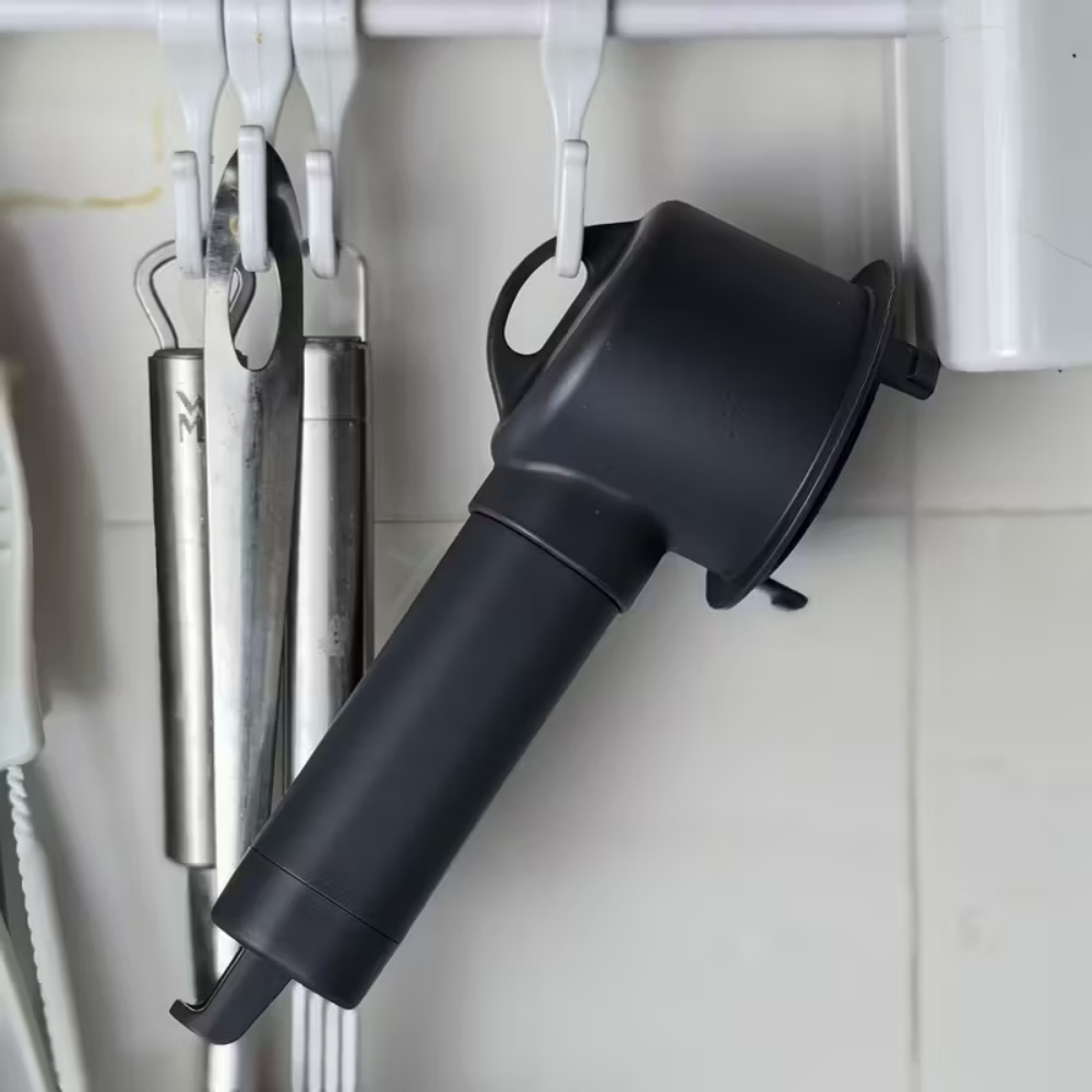 Rotating Telescopic Steam Splitter Adjusts Length To Divert Steam 2