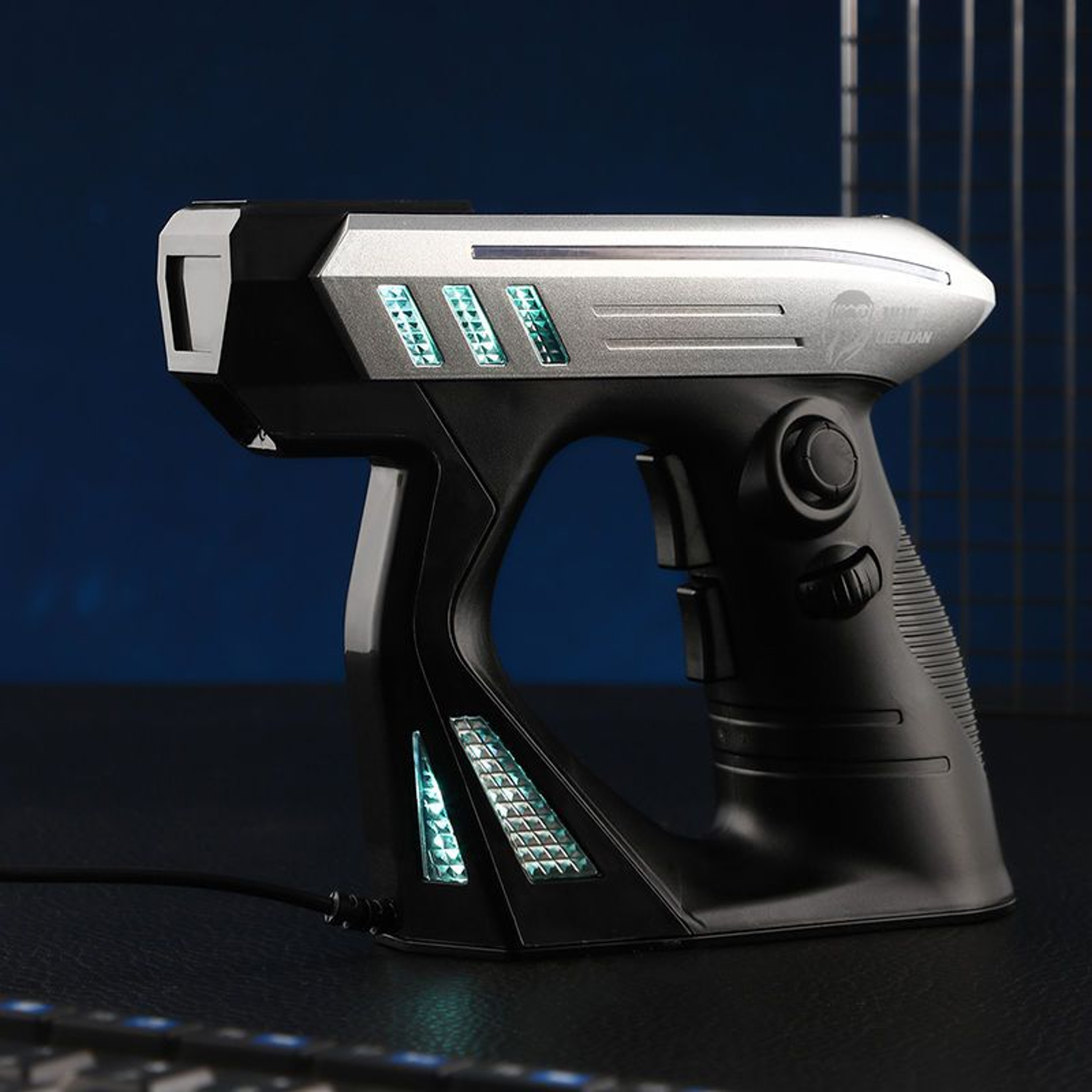 Vertical Mouse Game Ergonomic for E-sports, 3D Competitive Gaming Mouse, Unique Special-shaped Personalized Design – view 2