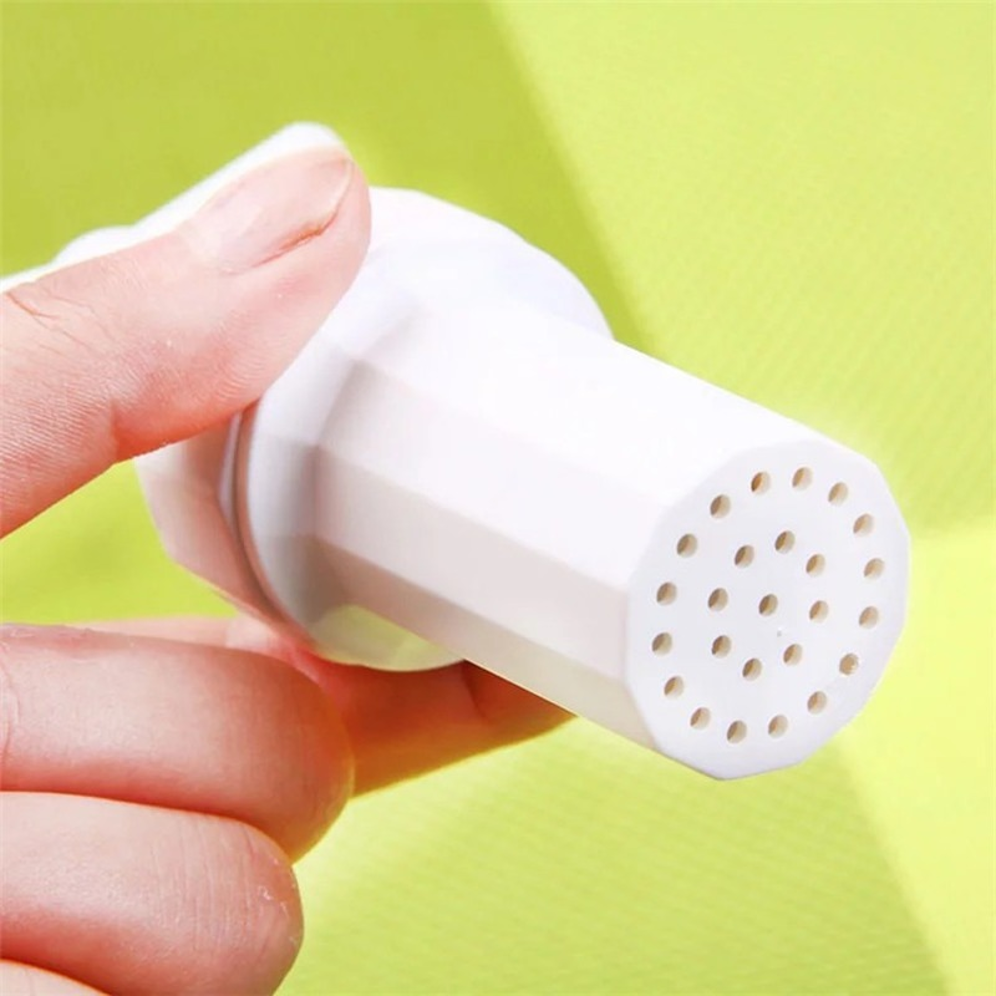 Manual Kitchen Ginger Garlic Crusher Press, Twist Cutter Cooking Tool, Plastic Garlic Presses and Kitchen Blender – view 5
