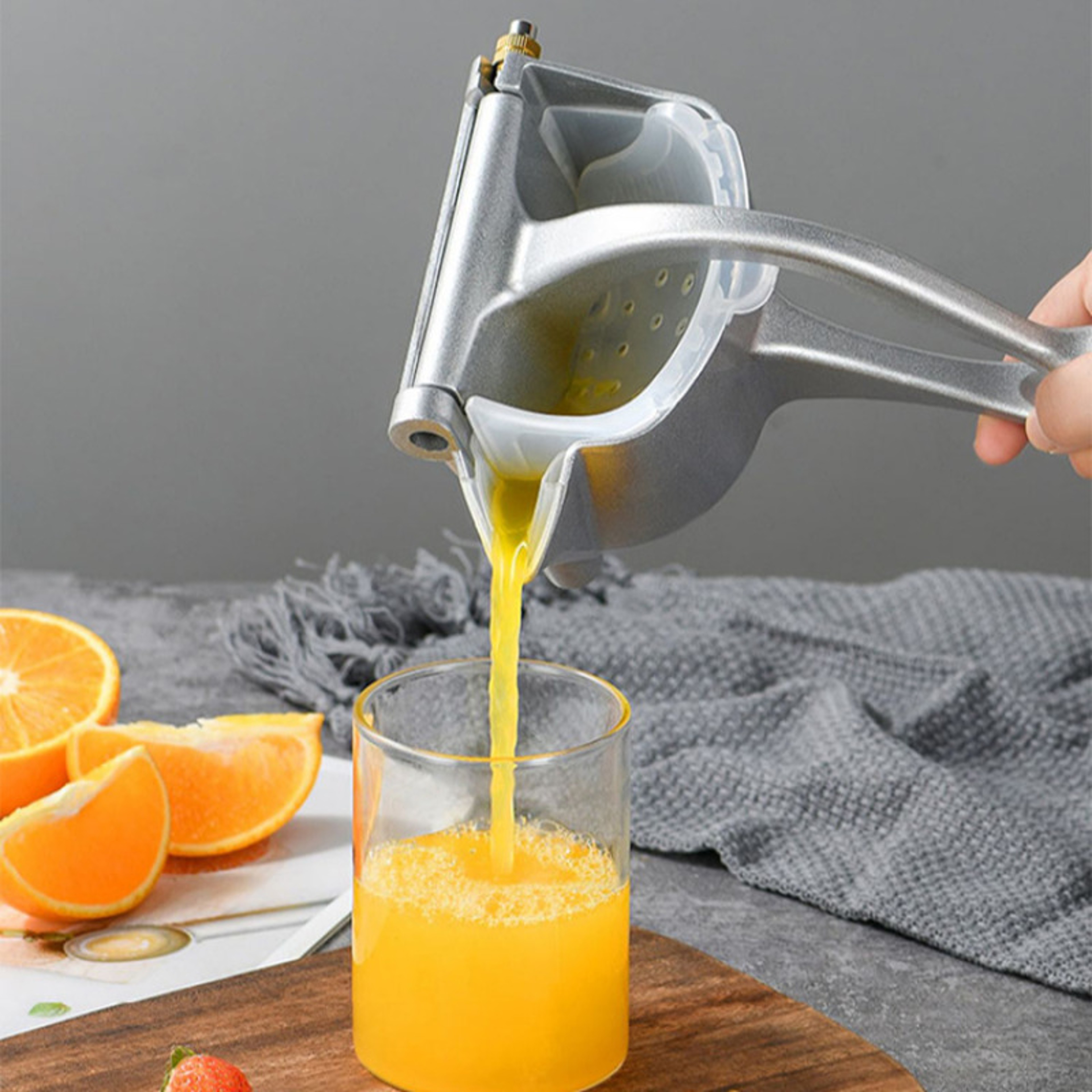 Portable Manual Fruit Juicer Cup For Citrus Orange  Everyday Fresh Juice 0