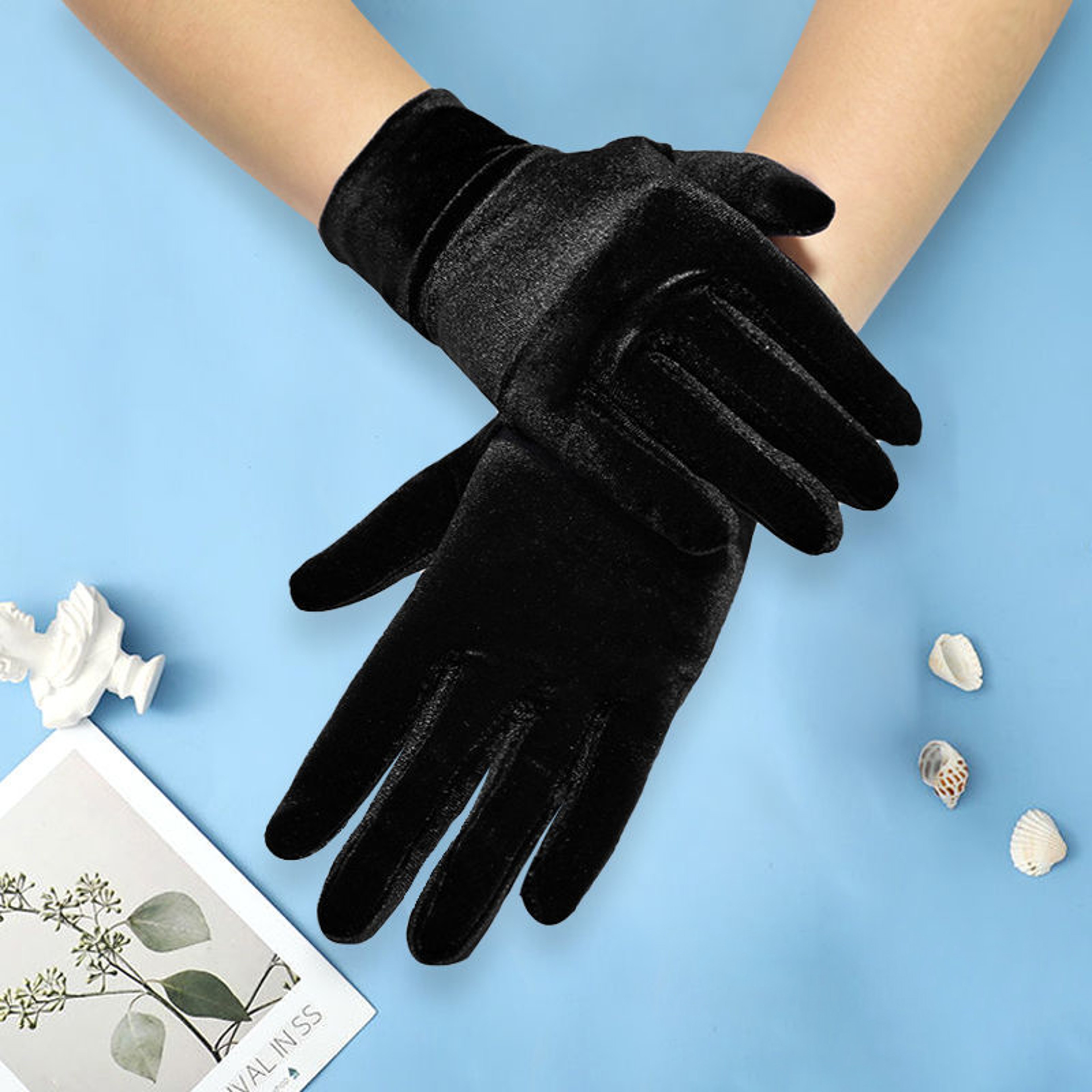 Short Opera Velvet Gloves for Women, Flapper Stretchy Wrist Length Banquet & Tea Party Gloves for Halloween Costume – view 2