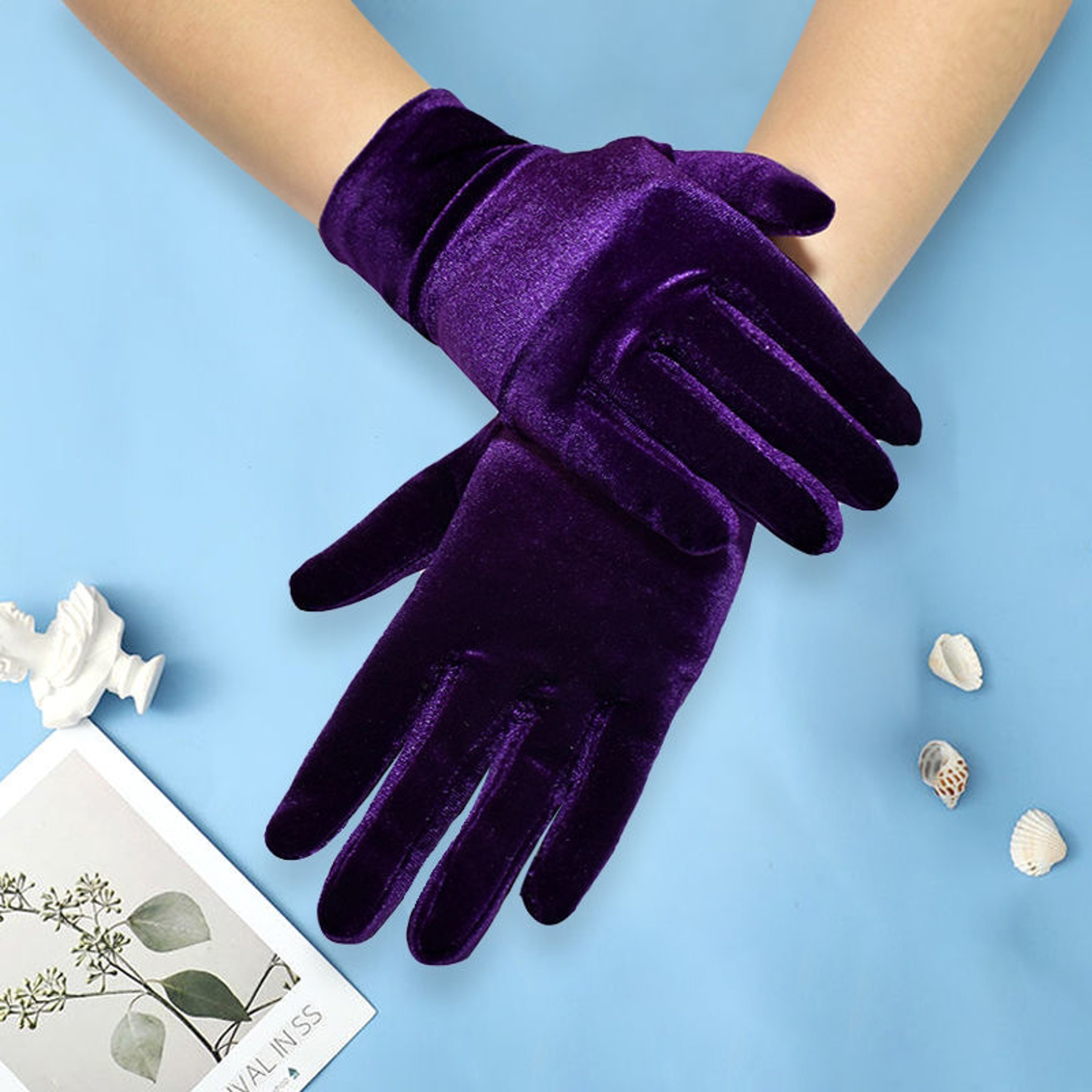 Short Opera Velvet Gloves for Women, Flapper Stretchy Wrist Length Banquet & Tea Party Gloves for Halloween Costume – view 9