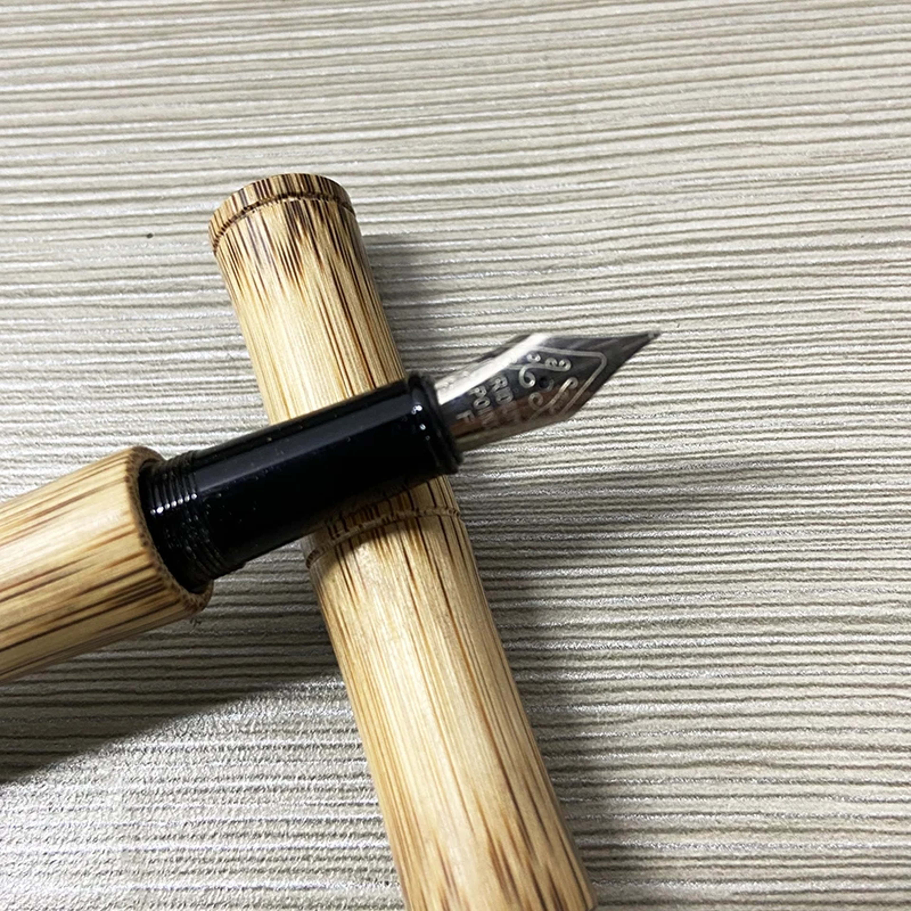 Handmade Natural Bamboo Wood Fountain Pen 0.5mm Fine Tip Beautiful Golden Stripes Perfect Business Office Gift – view 3