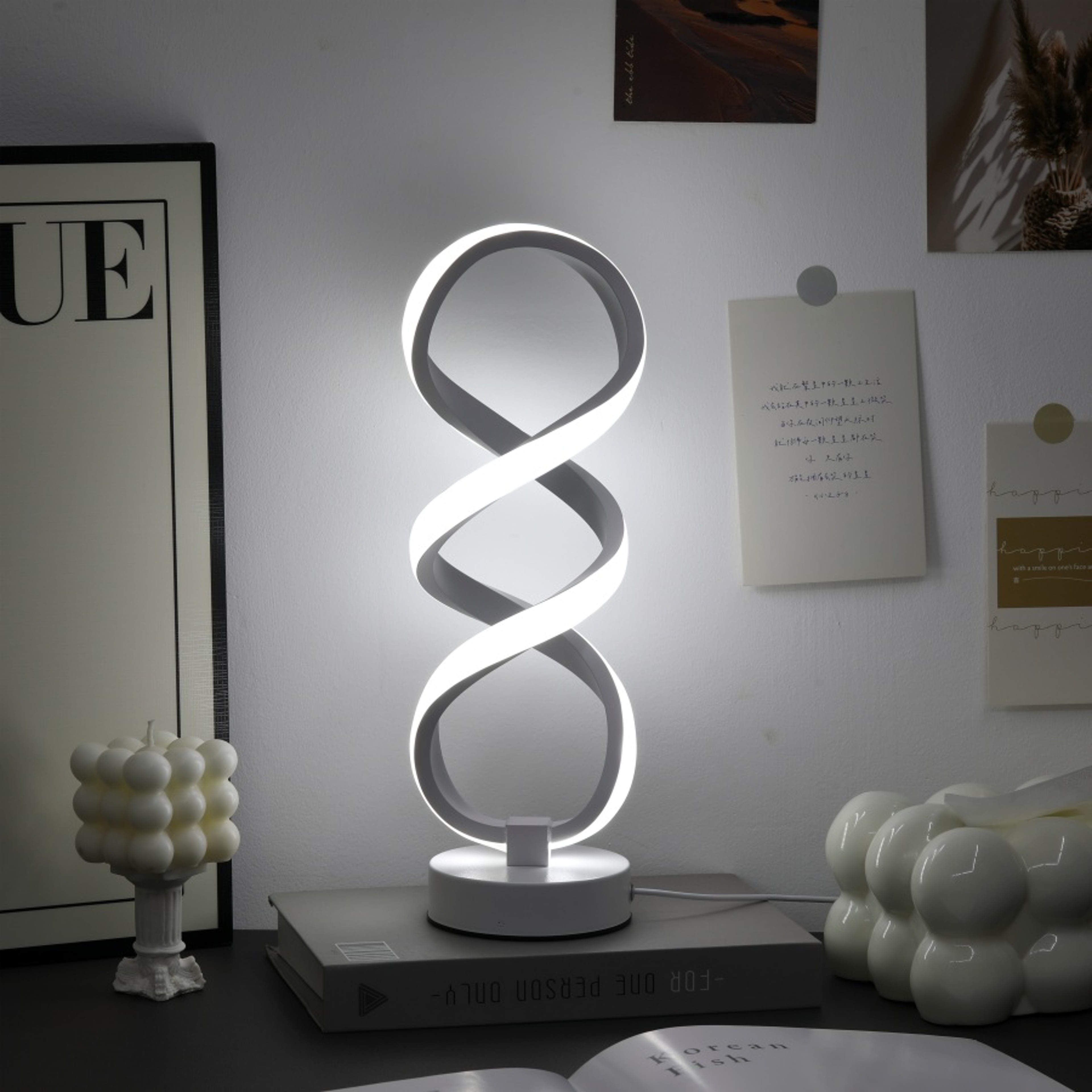 USB Powered Desk Lamp Threecolor Lighting Creative Modern Artistic Design For Reading And Work 4