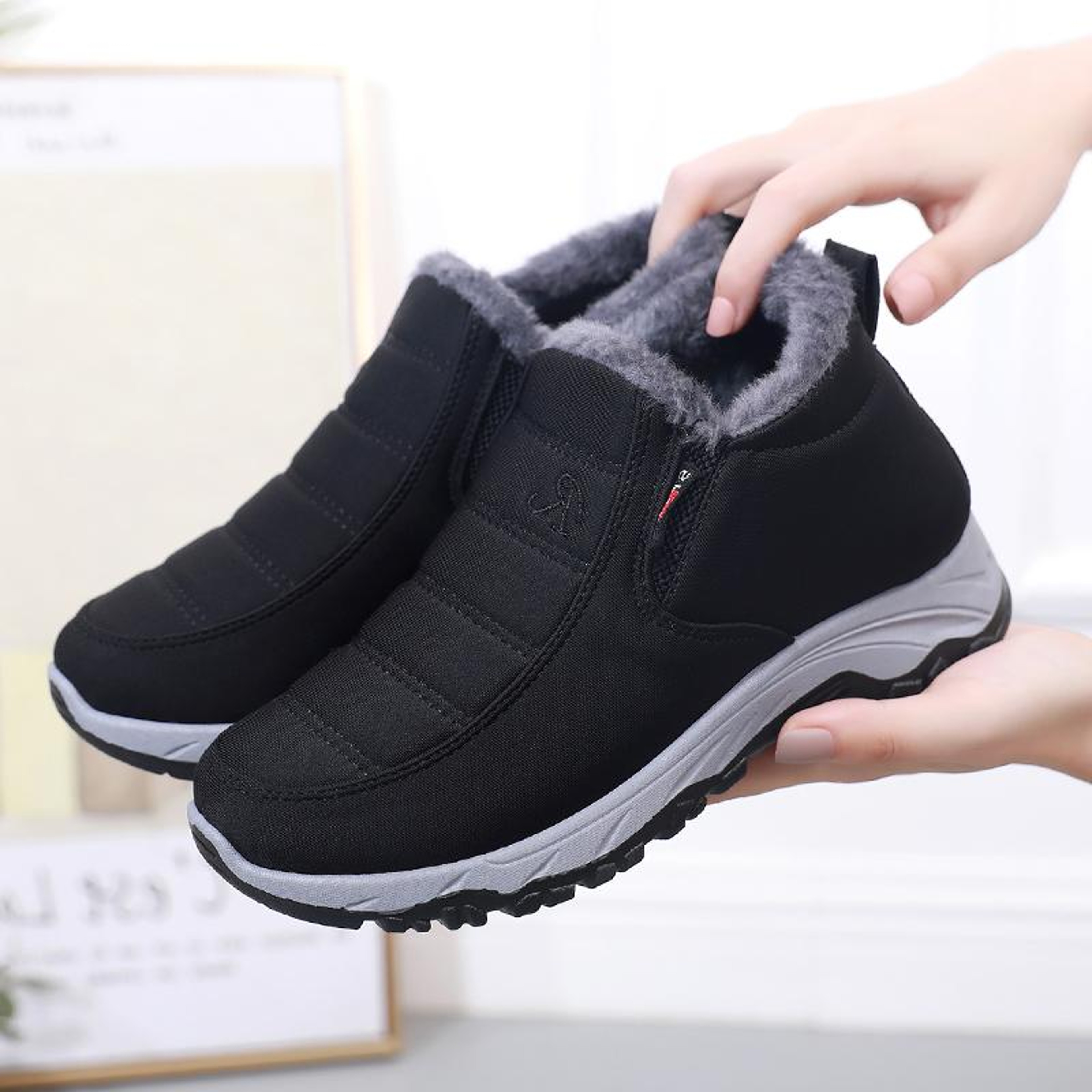Warm  Comfortable Boots For MiddleAged  Elderly Winter Women FleeceLined Snow Boots 4