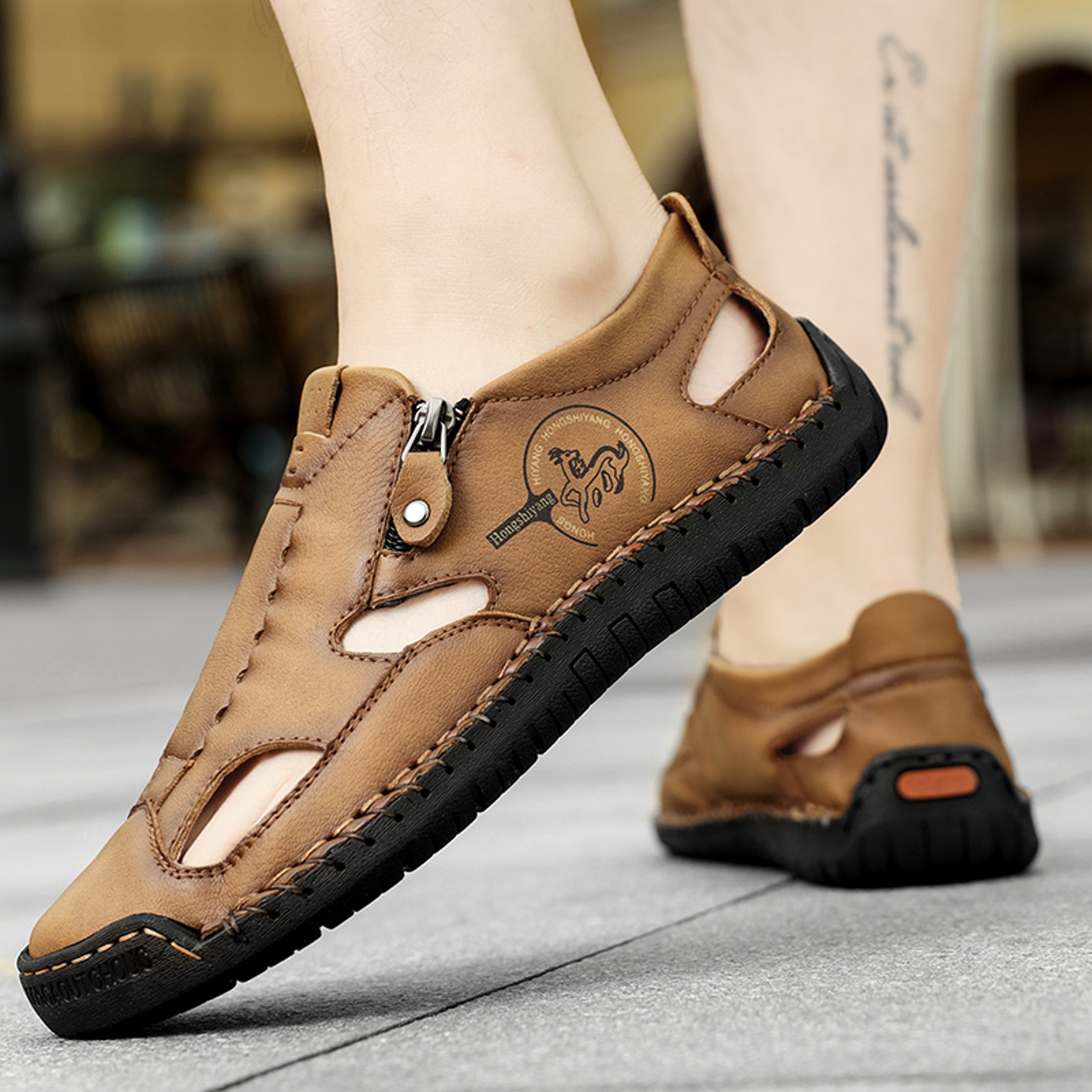 Mens Leather Gladiator Sandals With Breathable Design And Zipper Closure 2