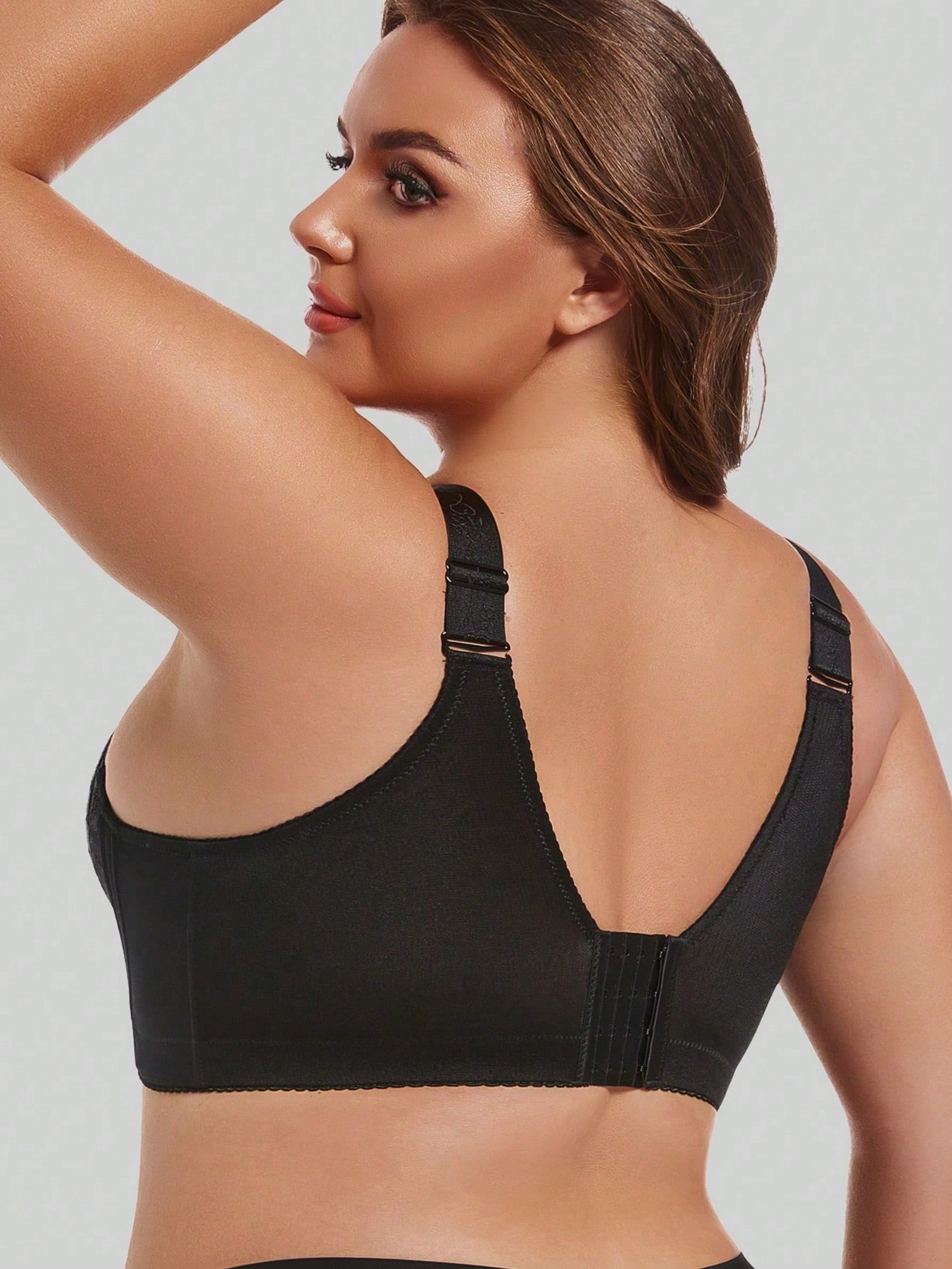 Womens Plus Size Wireless Full Coverage Bra with Lace and Adjustable Straps – view 2