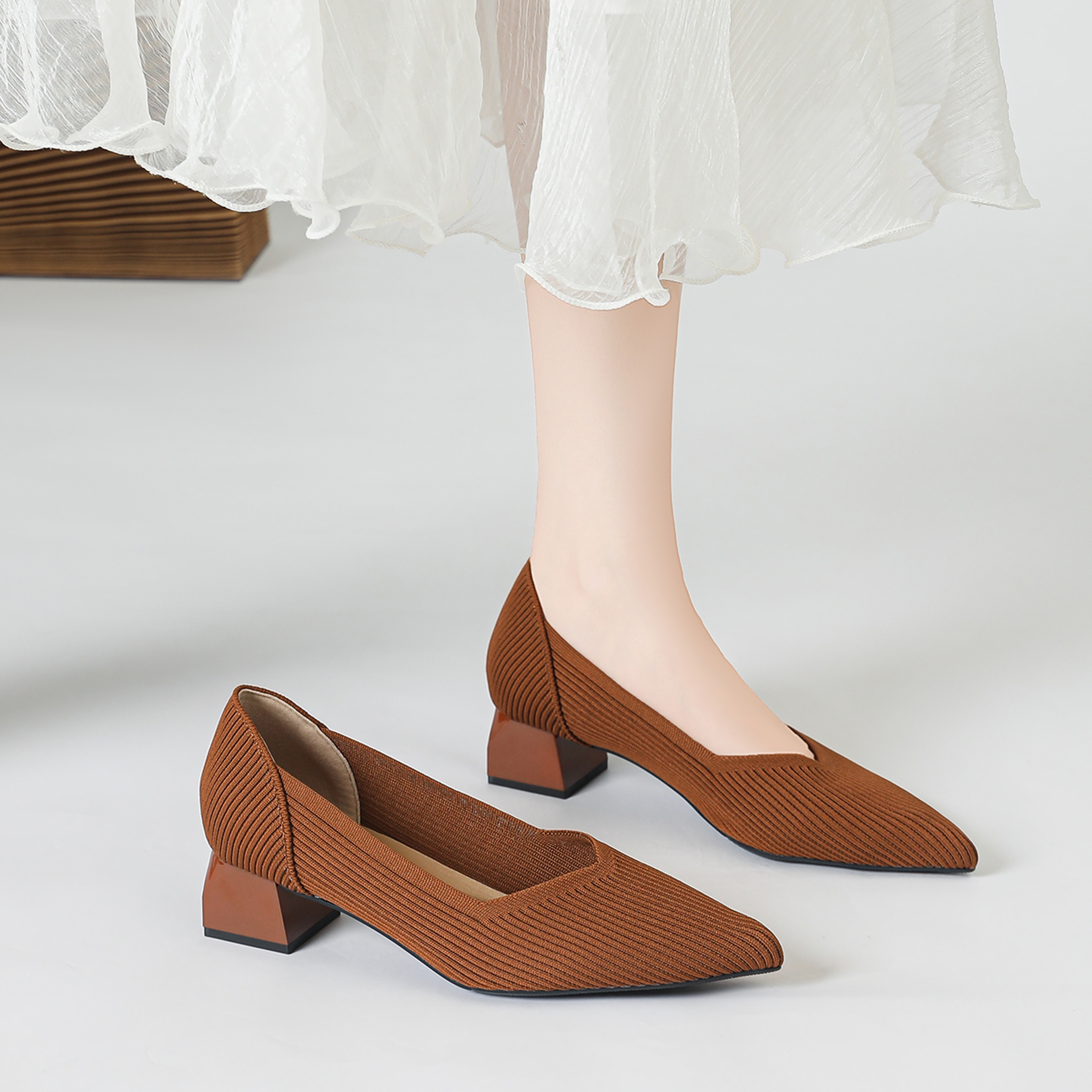 Womens Pointed Toe Slingback Pumps with Breathable Cotton Upper and Square Heels – view 5