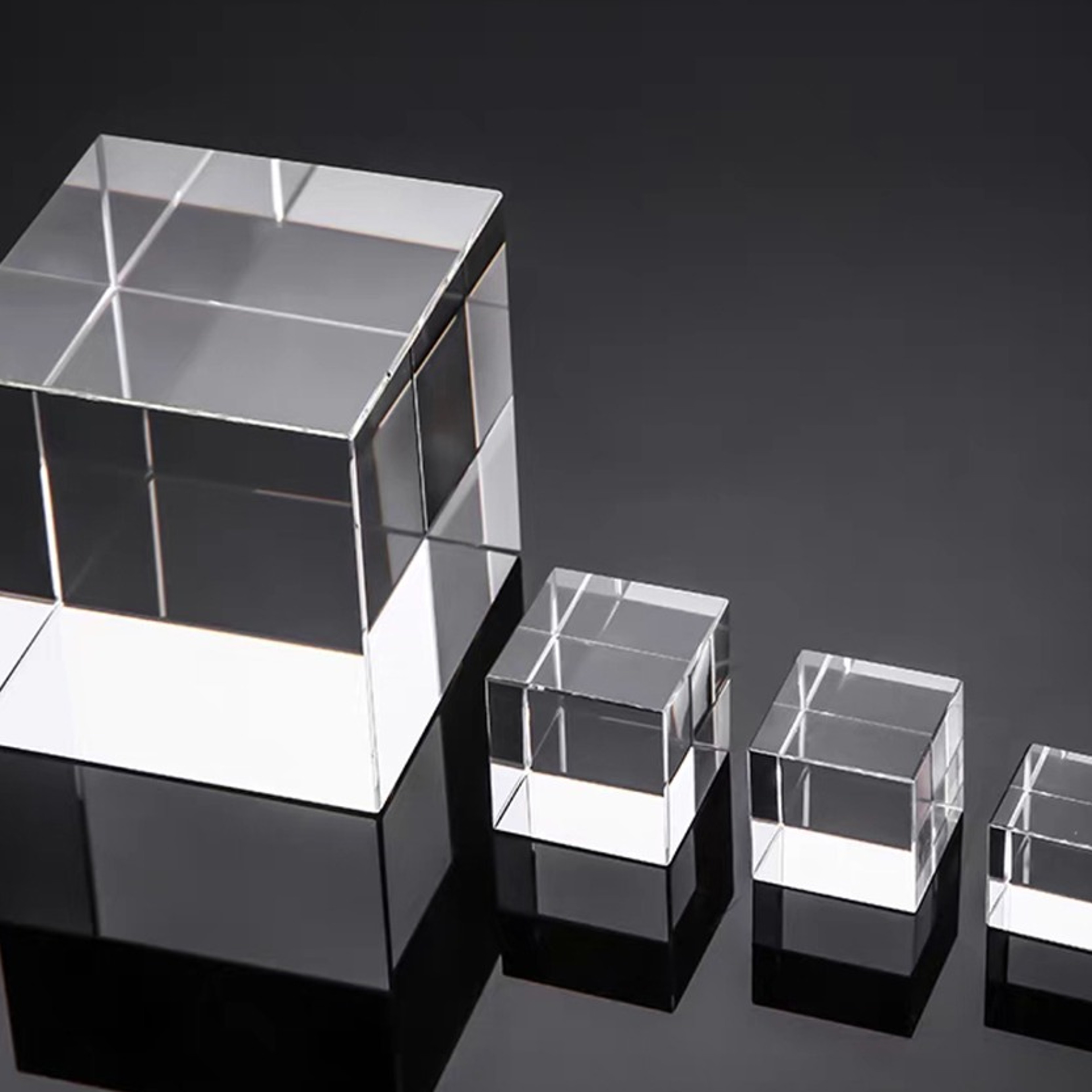 Personalized Engravable Crystal Glass Cube and Display Keepsakejpg