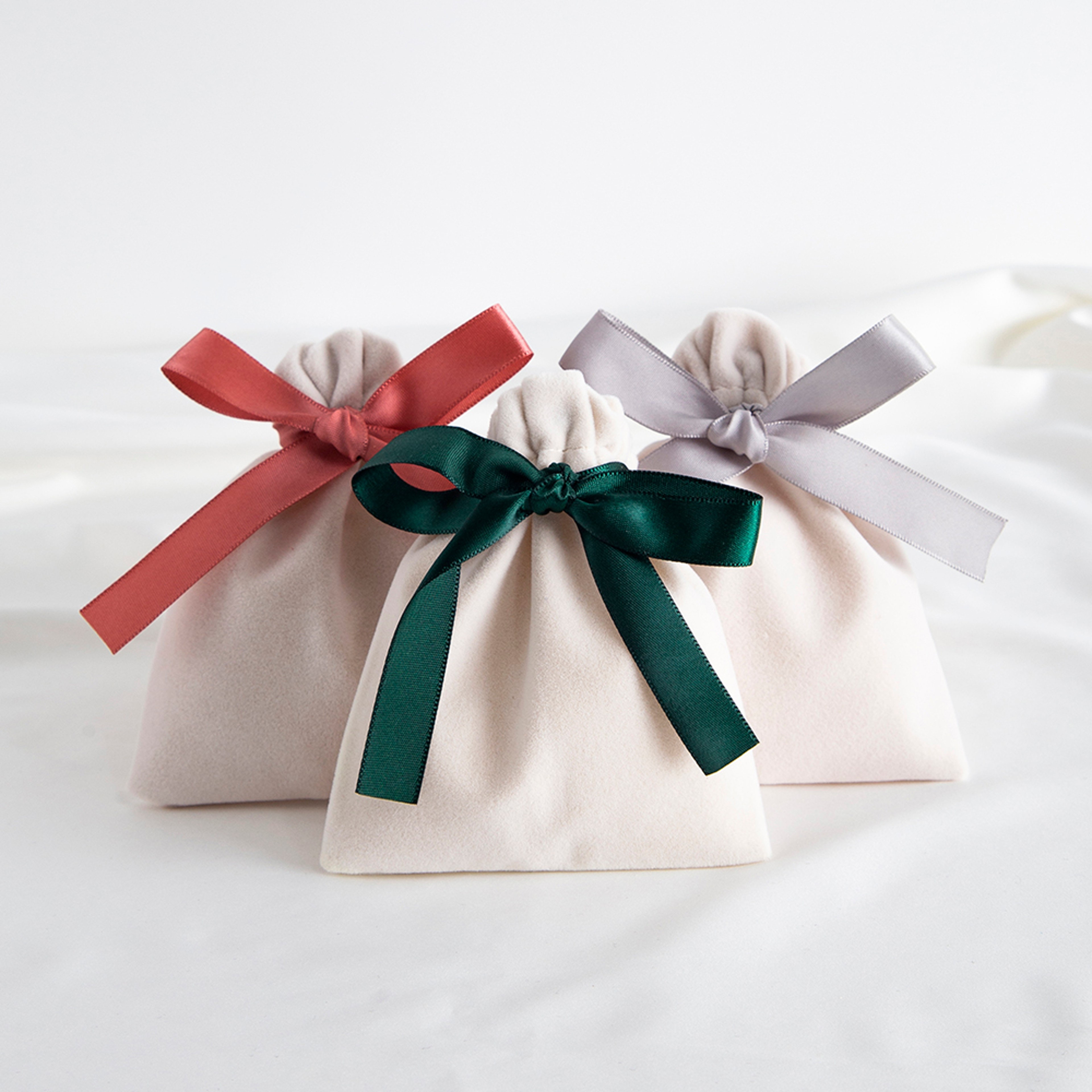 Velvet Jewelry Gift Pouches ten Pack Soft Reusable Bags for Jewelry and Party Favors – view 2