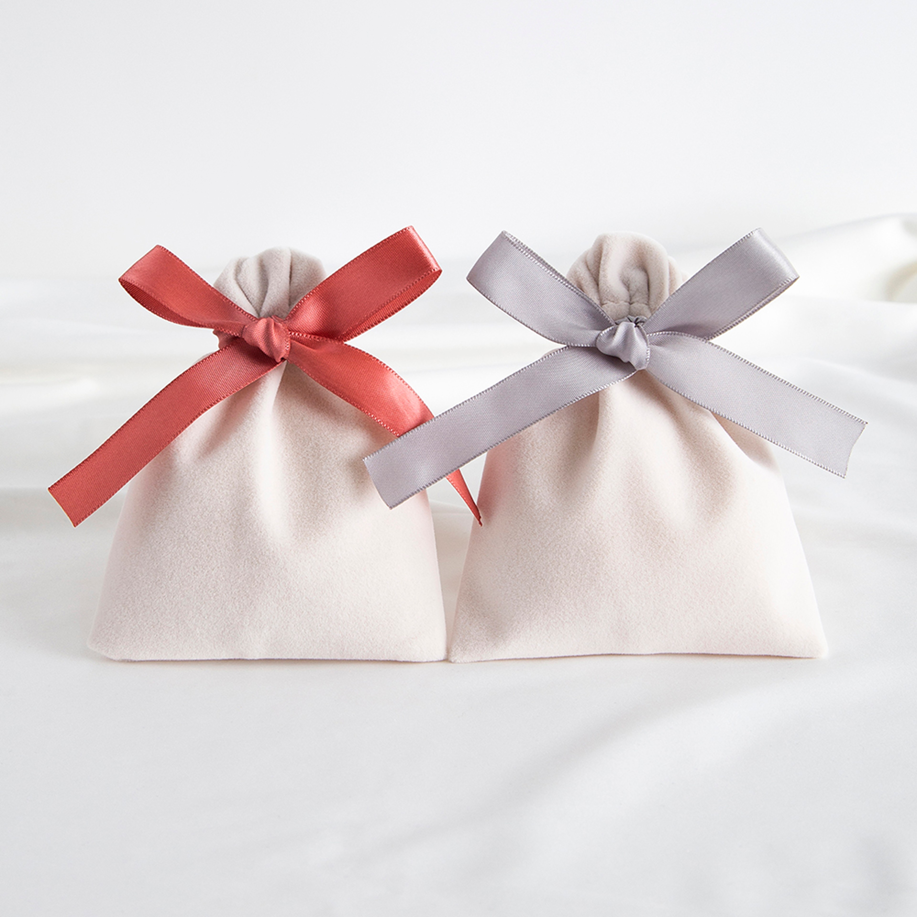 Velvet Jewelry Gift Pouches ten Pack Soft Reusable Bags for Jewelry and Party Favors – view 3