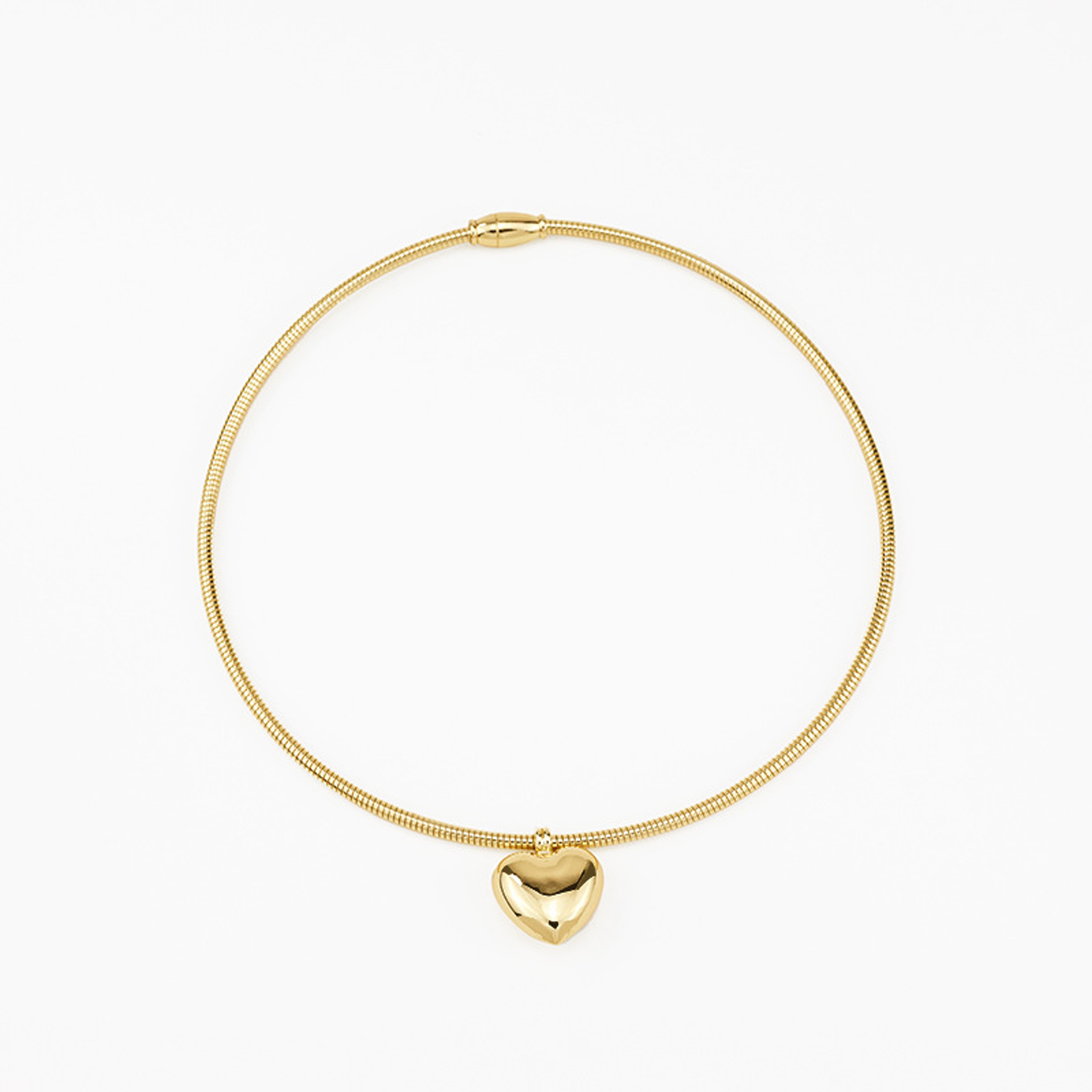 Heart Shaped Magnetic Choker Necklace With Snake Chain 4
