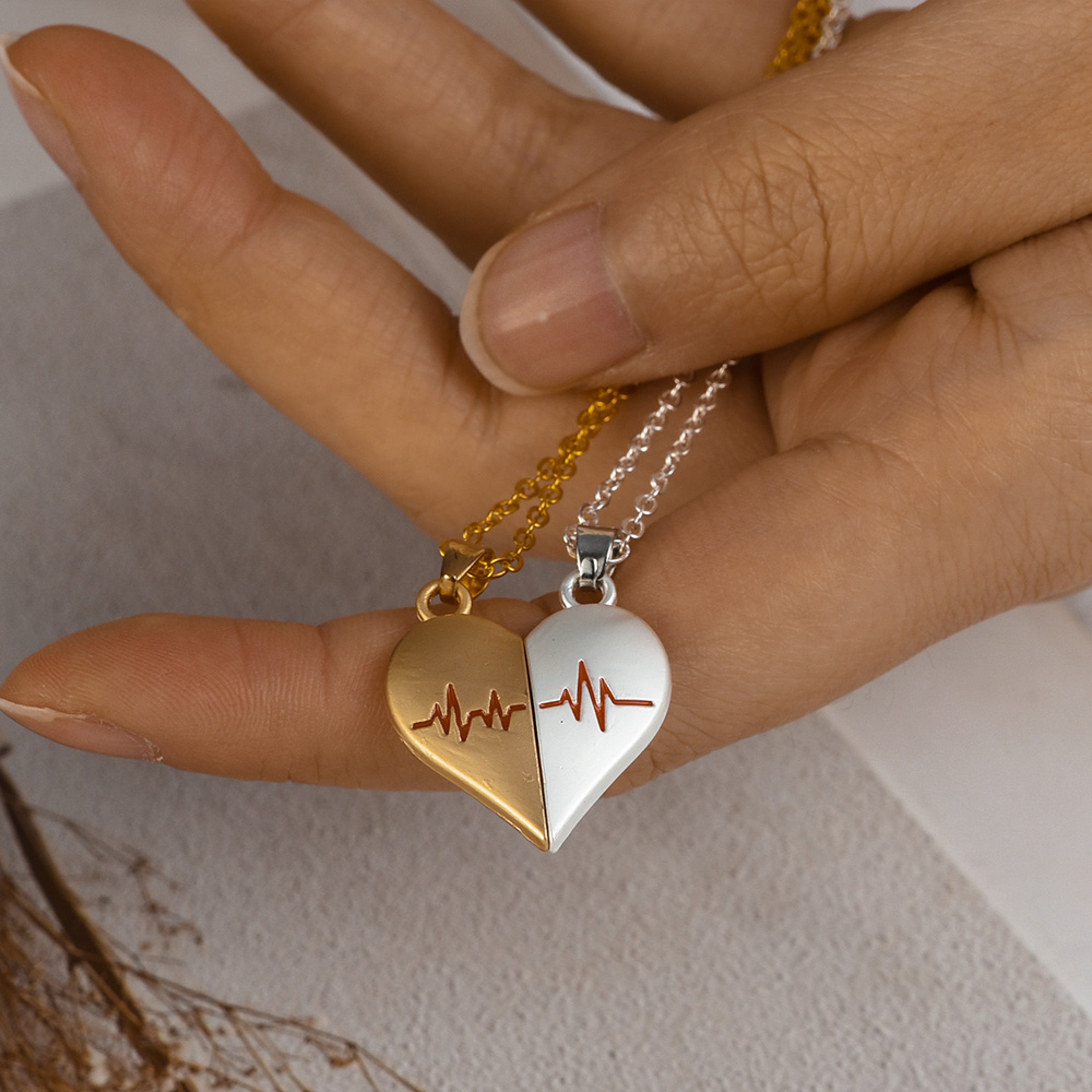 Magnetic Heart Couple Necklaces Two Piece Electrocardiogram Pendant Jewelry Set 2