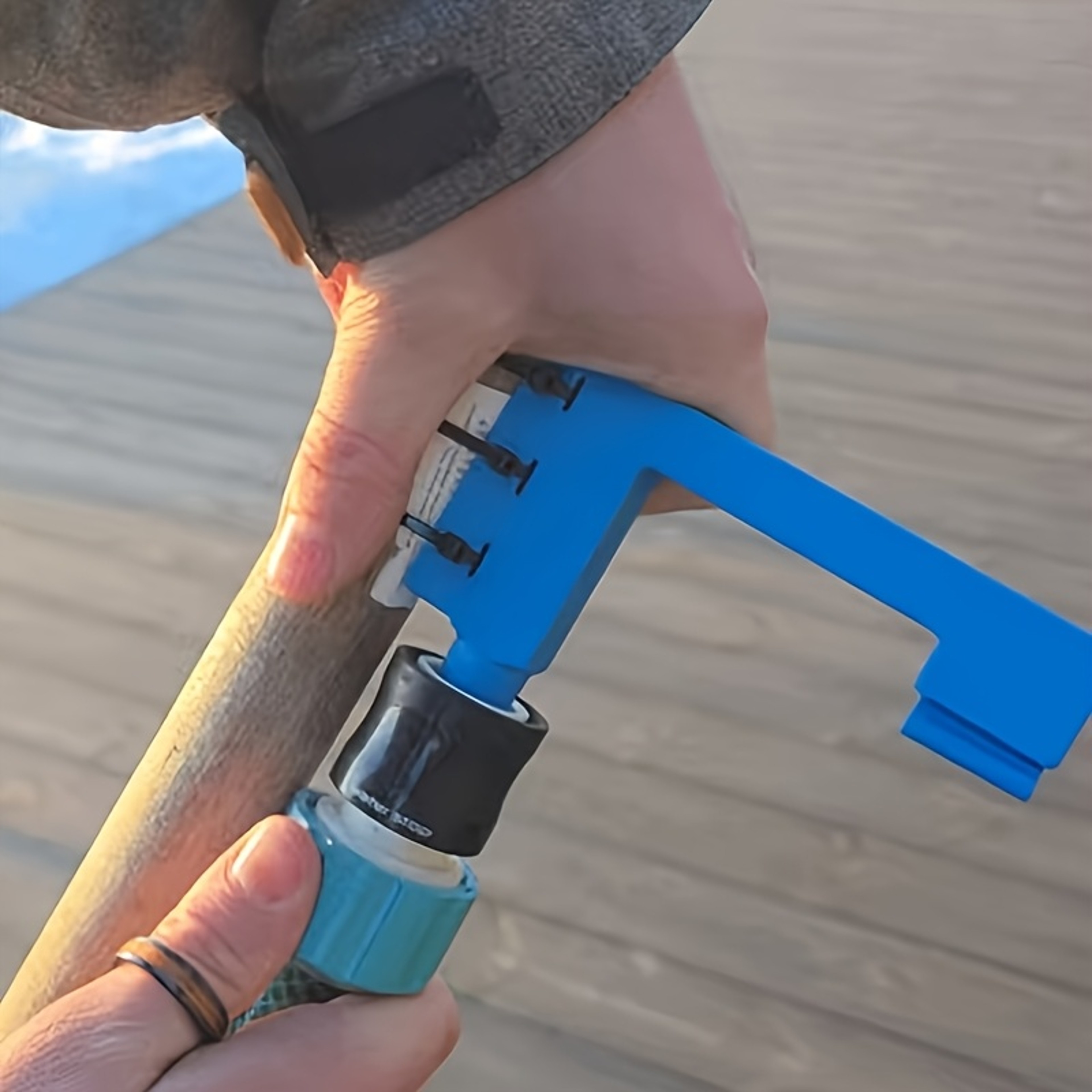 Hook Style Roof Gutter Washer with High Pressure Spray Nozzle – view 4