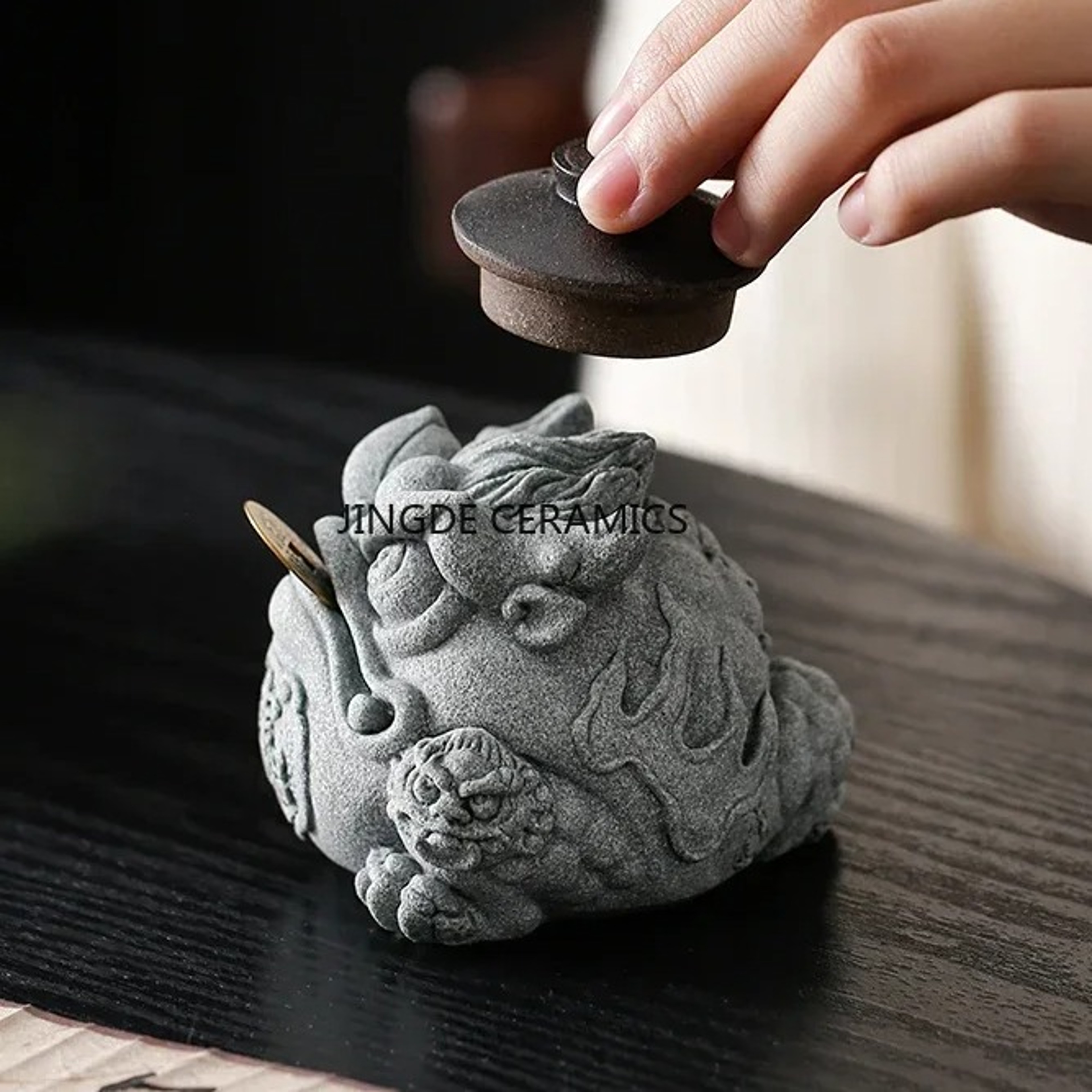 Feng Shui Gold Toad Tea Pet Pottery Figurine for Tea Tray and Desk Decorjpg