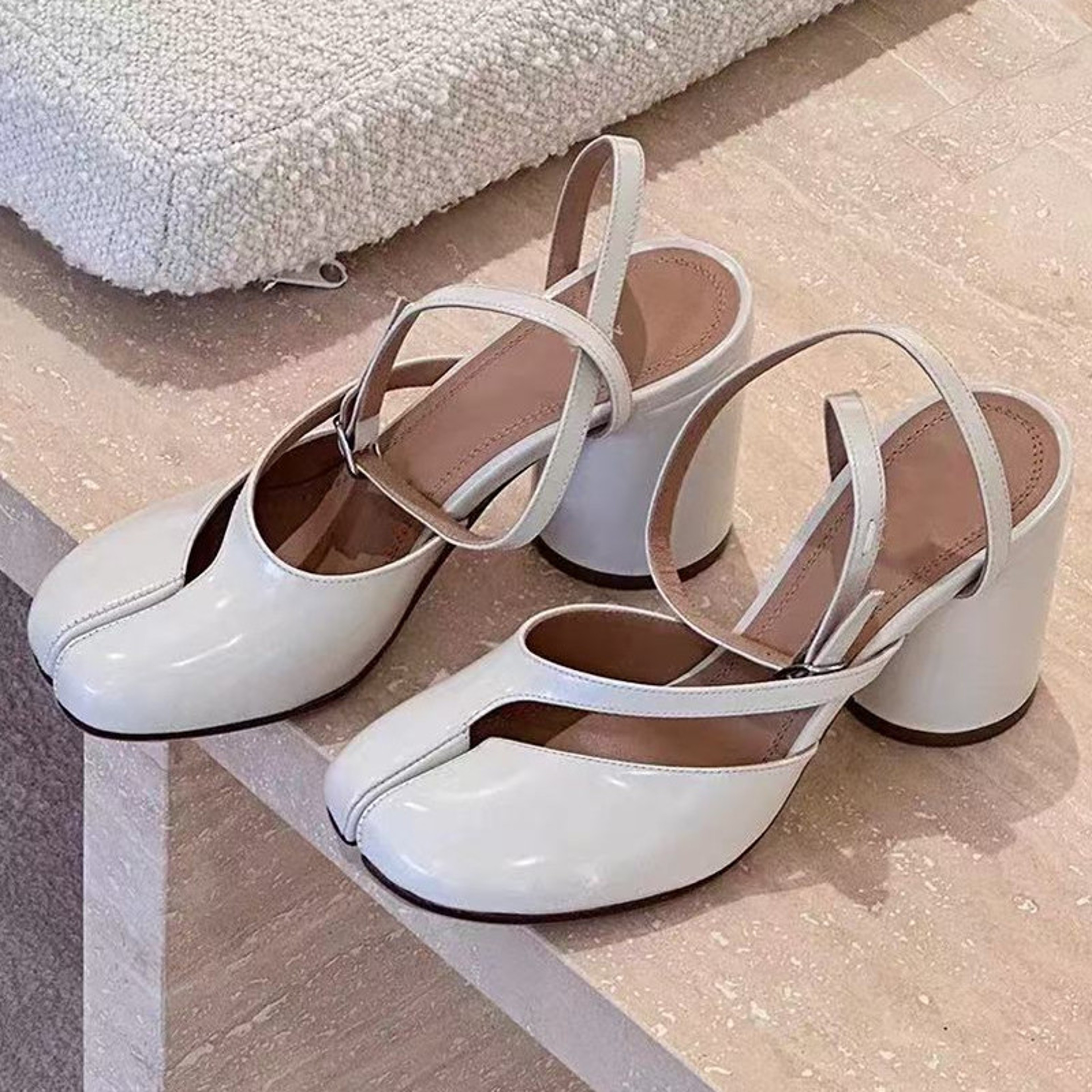 Womens Patent Leather Split Toe Slingback Pumps with Chunky High Heels – view 7