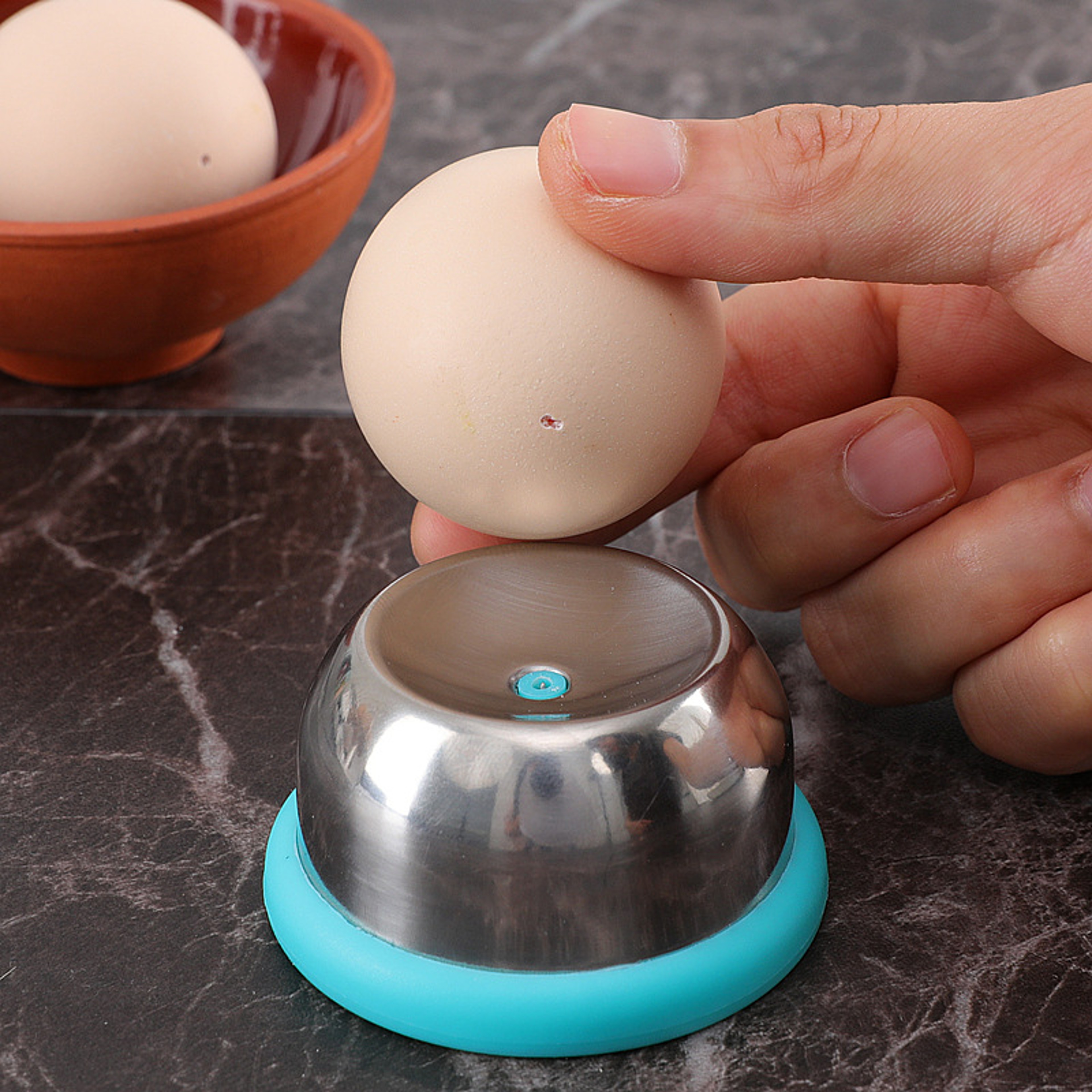 Stainless Steel Needle Egg Maker, Plastic Base Manual Boiled Egg Punching Machine, Kitchen Small Tool, Egg Pricker Whisk – view 5