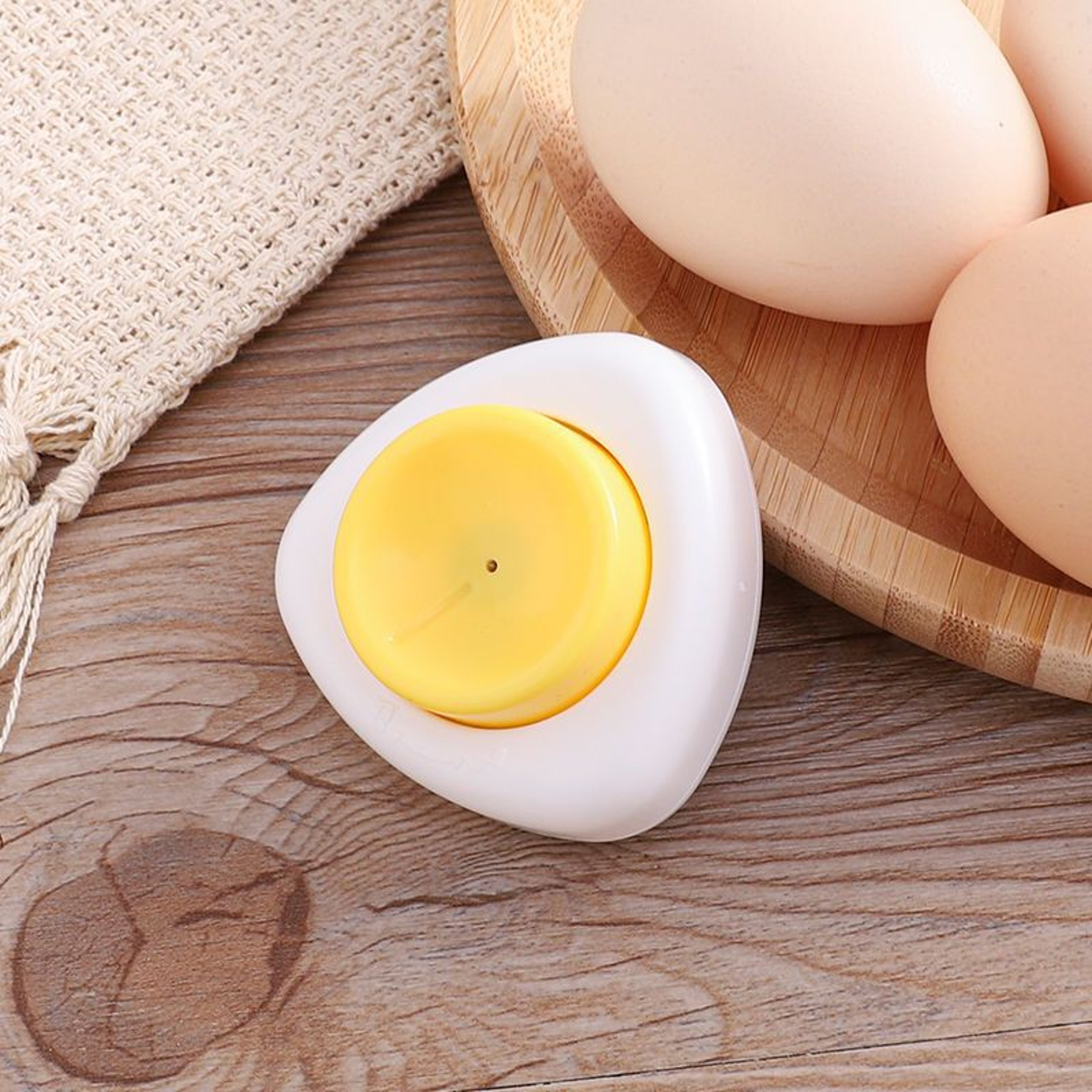 Stainless Steel Needle Egg Maker, Plastic Base Manual Boiled Egg Punching Machine, Kitchen Small Tool, Egg Pricker Whisk – view 6