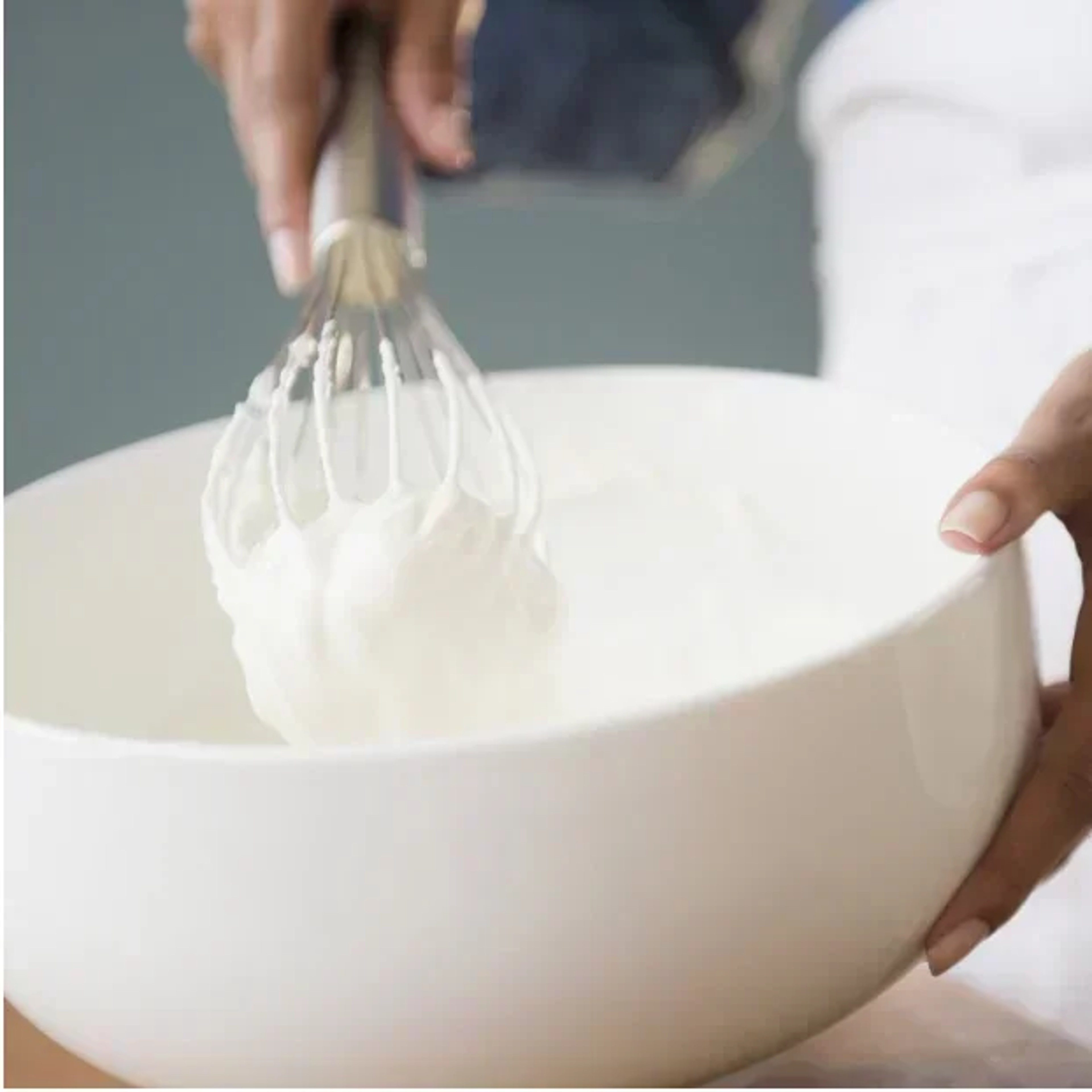 Manual Egg Beater Stainless Whisk Kitchen Wire Balloon Whisk Milk Egg Beater Egg Mixing Mixer Tools 3