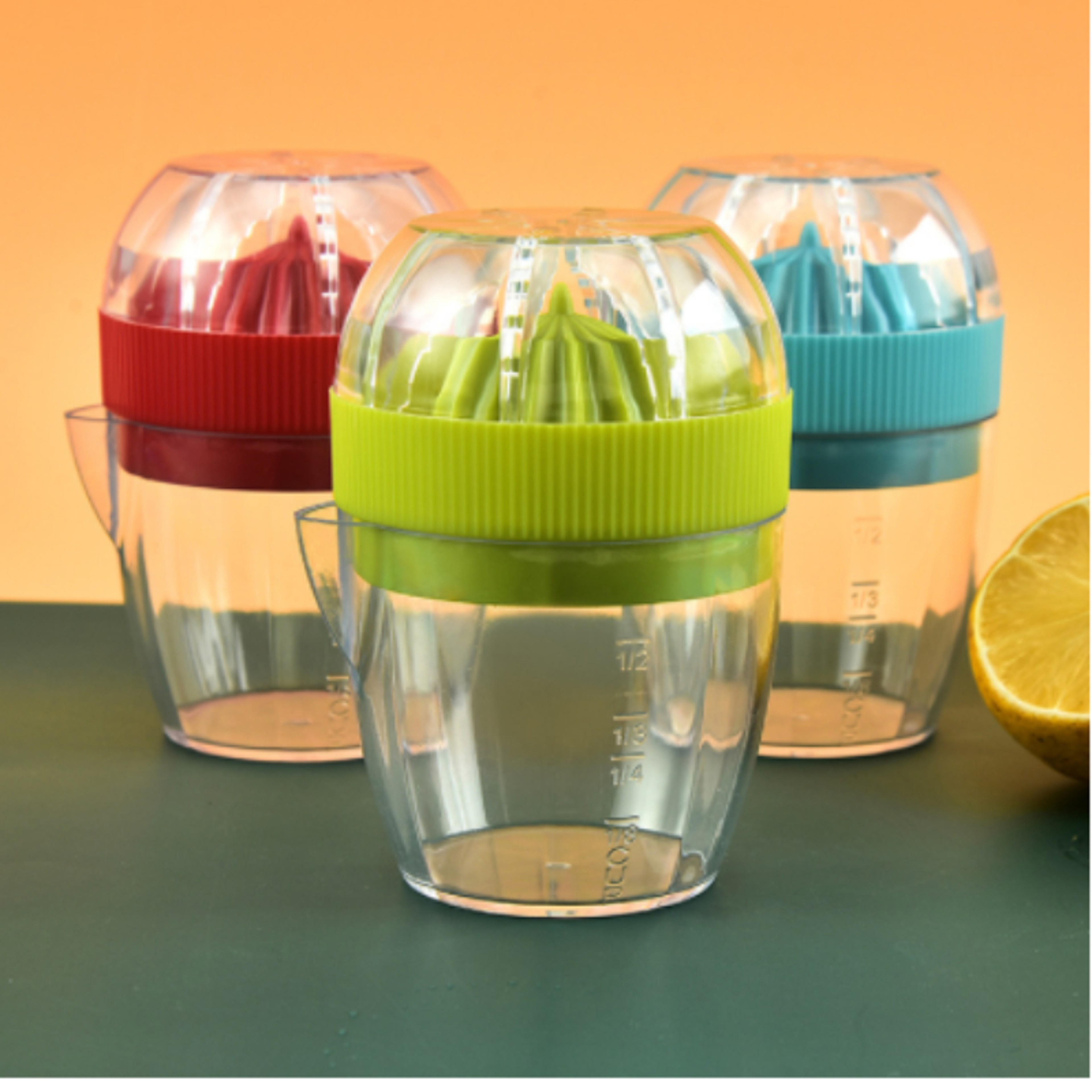 Multifunctional Household Manual Juicer Kitchen Gadget Orange Lemon Juicer With Graduated Cup Squee 3