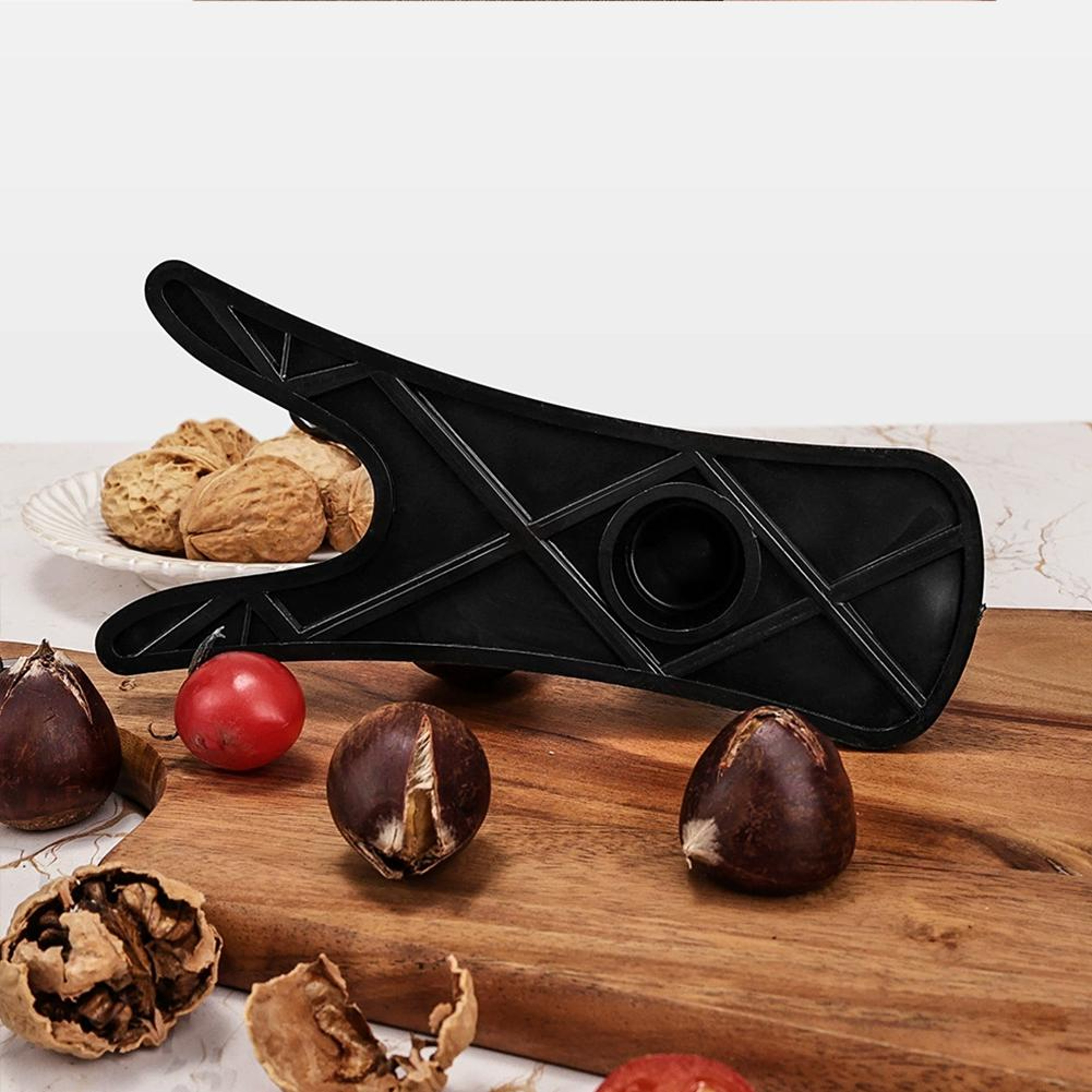Chestnut Cutter NonSlip Handle Portable Nutcracker For Easy Shelling Cracking  Peeling Nut Sheller  2