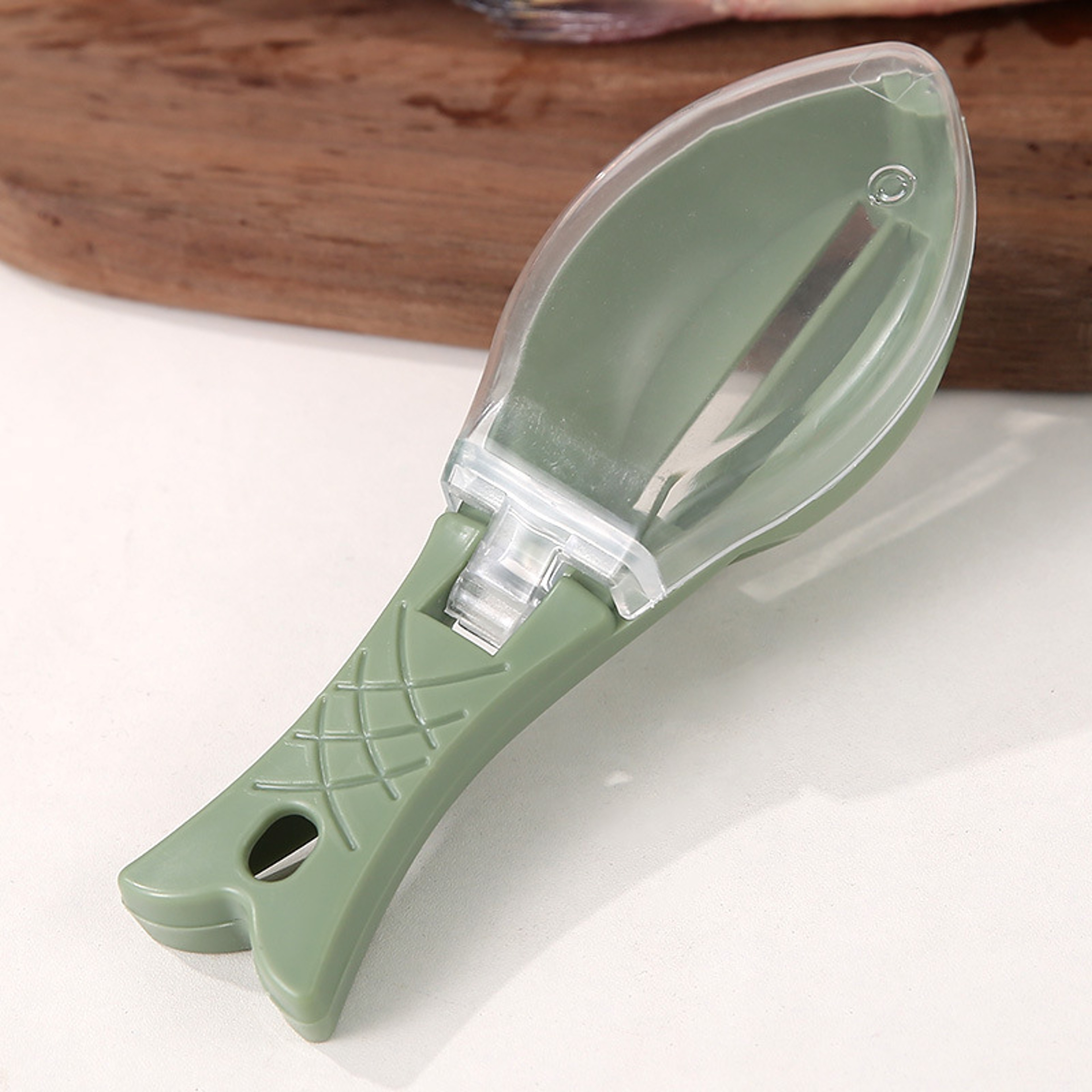 Premium Fish Scale Scraper with Protective Cover Quick & Clean Fish Cleaning Tool – view 9