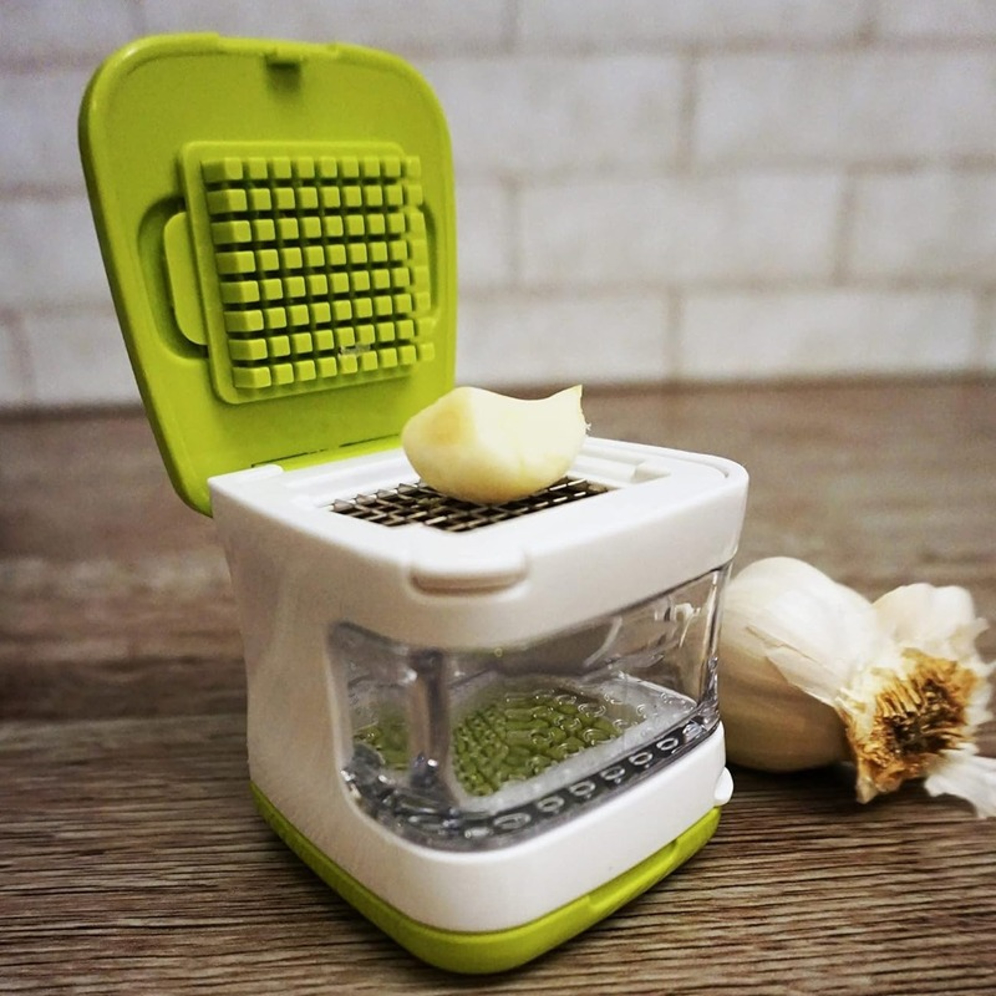 Compact Kitchen Garlic & Vegetable Cutter Presser Tool Quick Chop, Crush & Slice – view 1