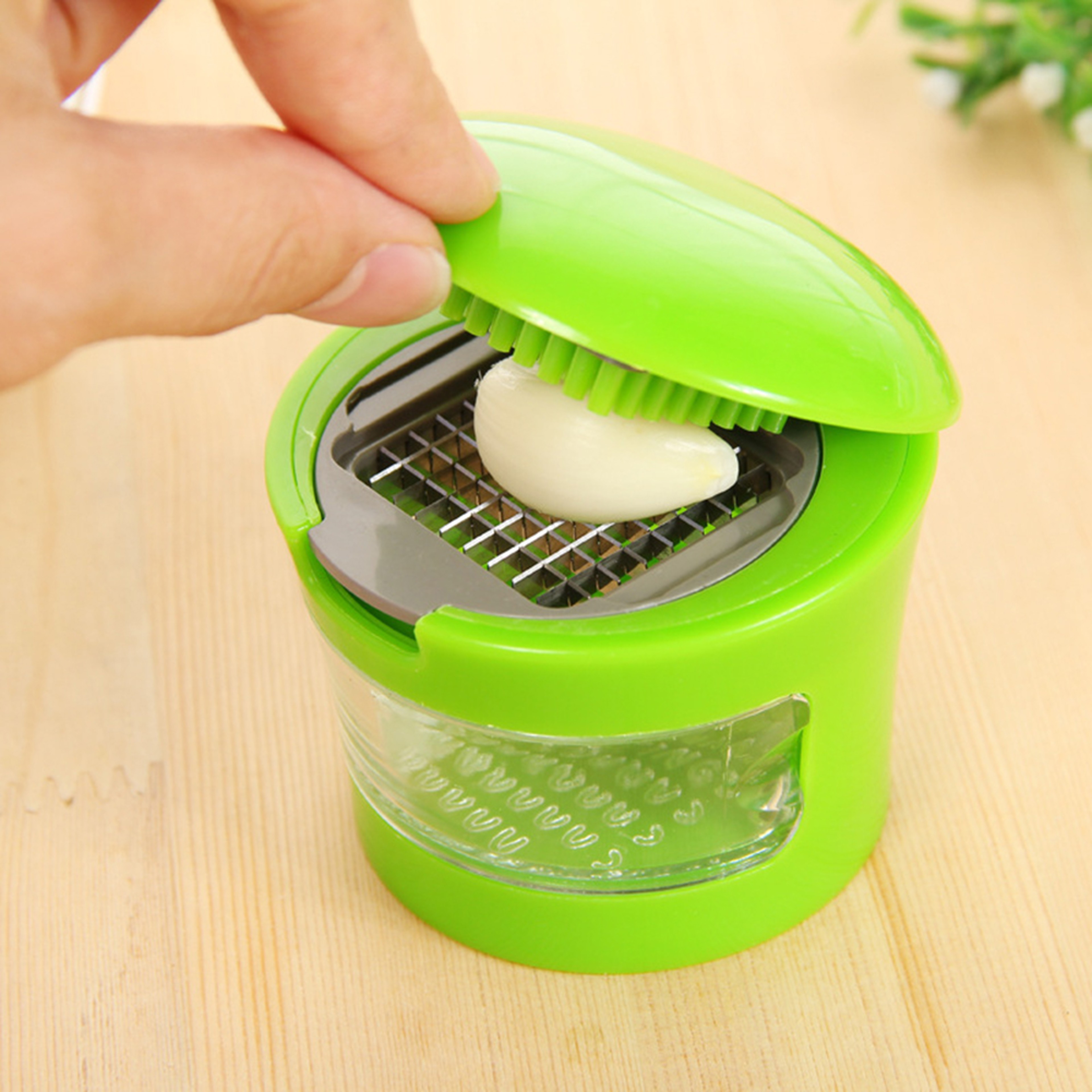 Stainless Steel Garlic Press & Garlic Mincer for Easy Kitchen Prep – view 3