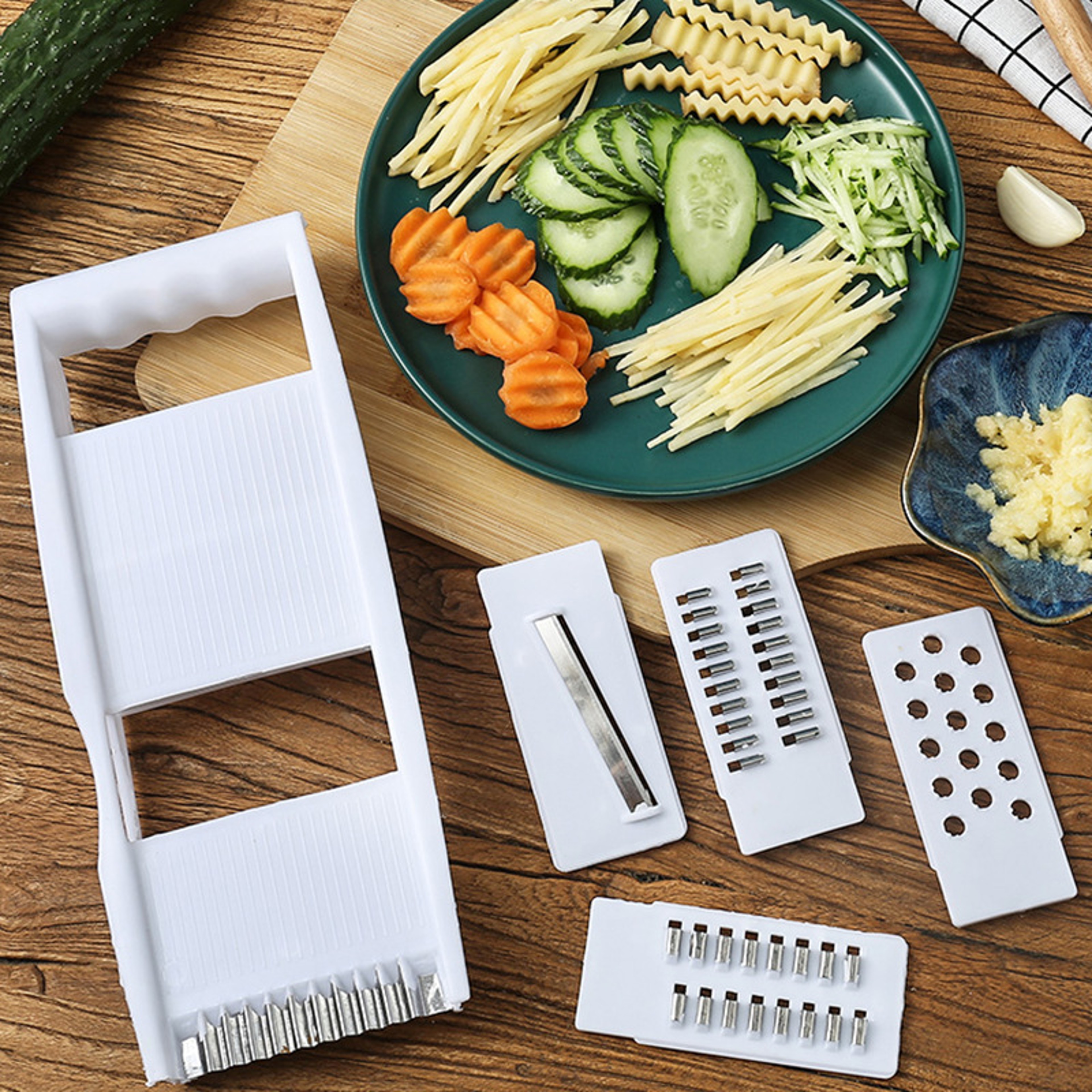 Multi Function Vegetable Slicer Handheld Carrot Grater Kitchen Slicer and Fruit Peeler – view 1