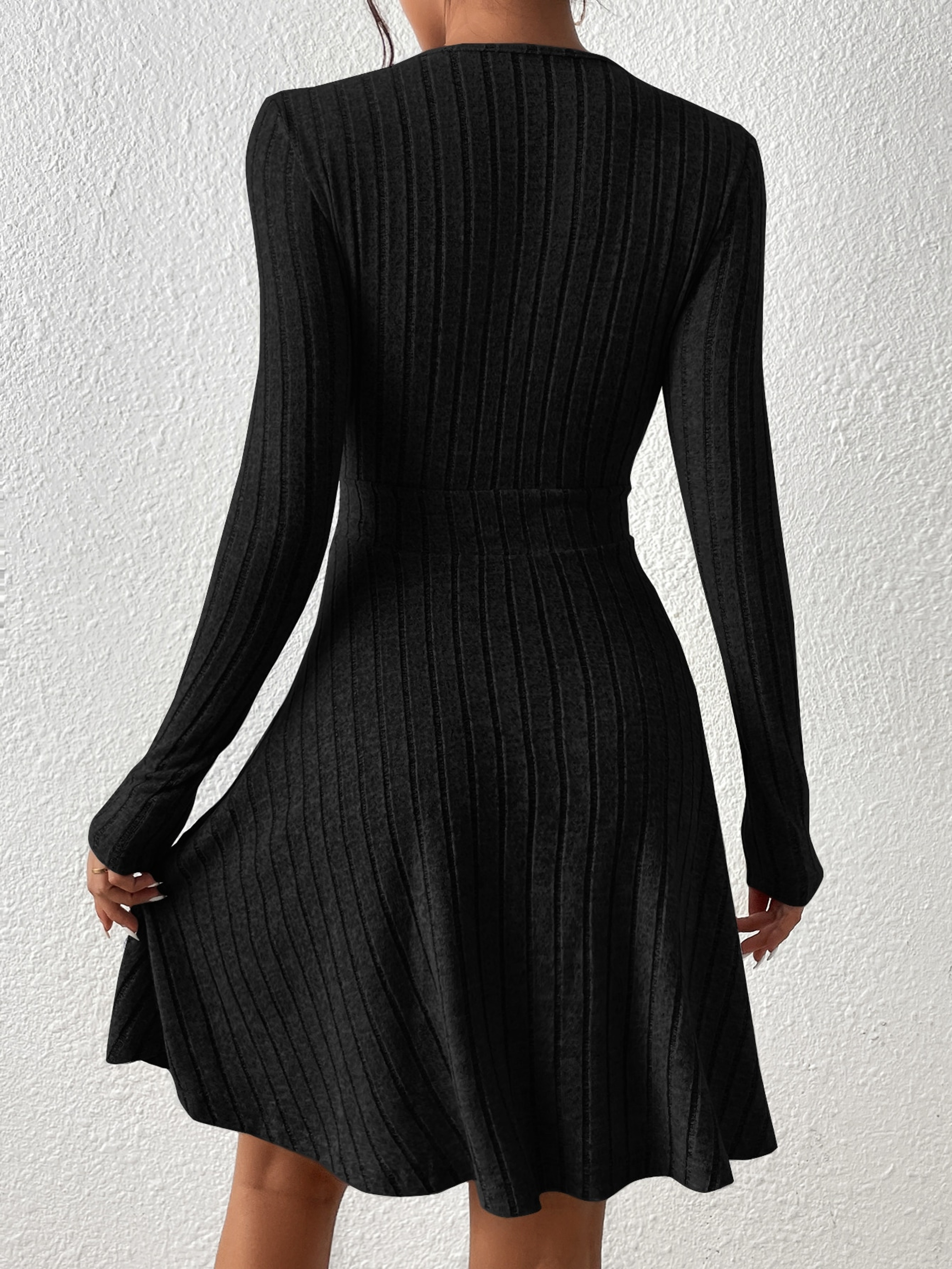 Short Bag Hip Little Black Dress, Sheath Dress Waist Slimming Inside for a Sleek Look – view 2