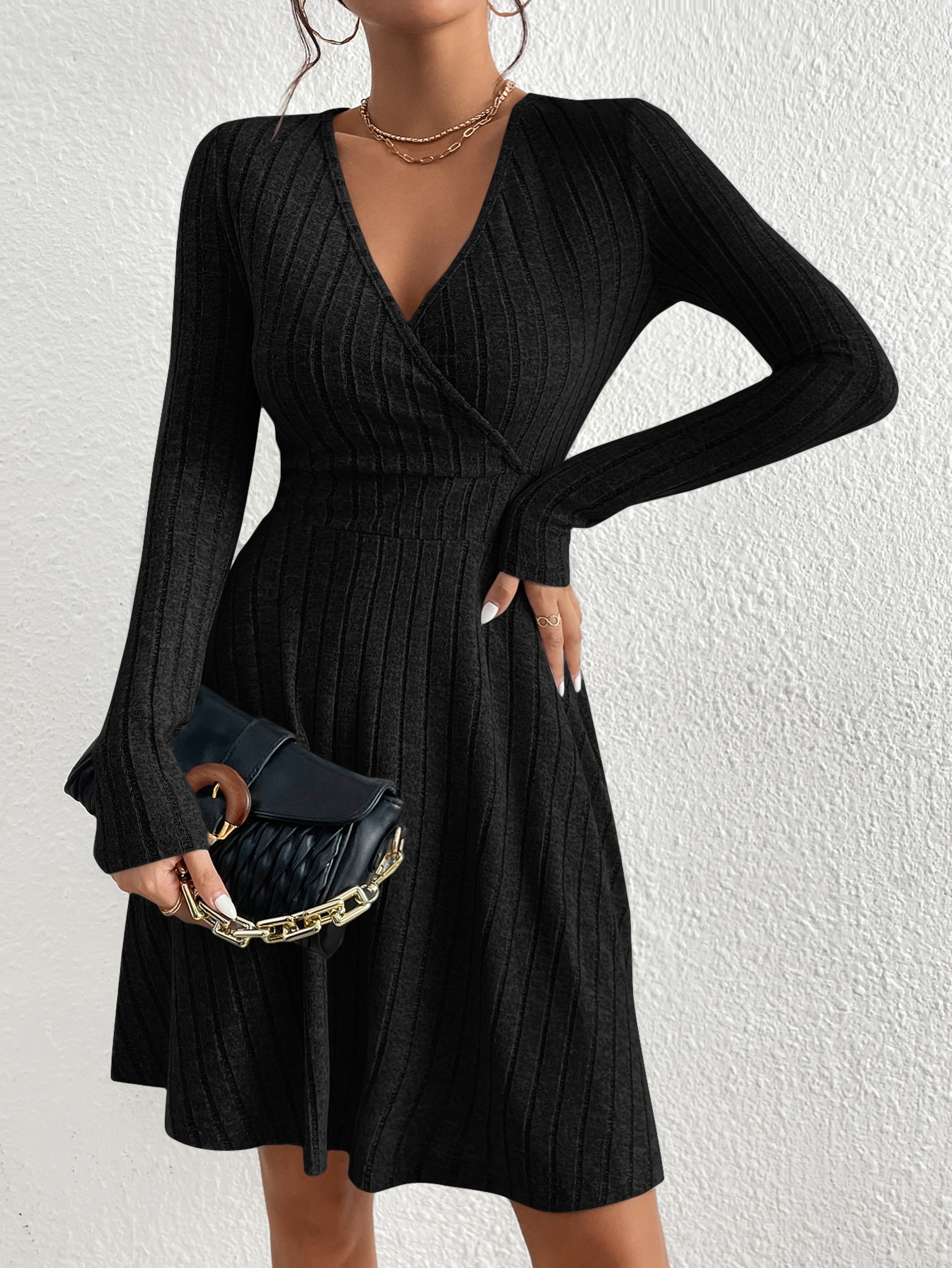 Short Bag Hip Little Black Dress, Sheath Dress Waist Slimming Inside for a Sleek Look – view 3