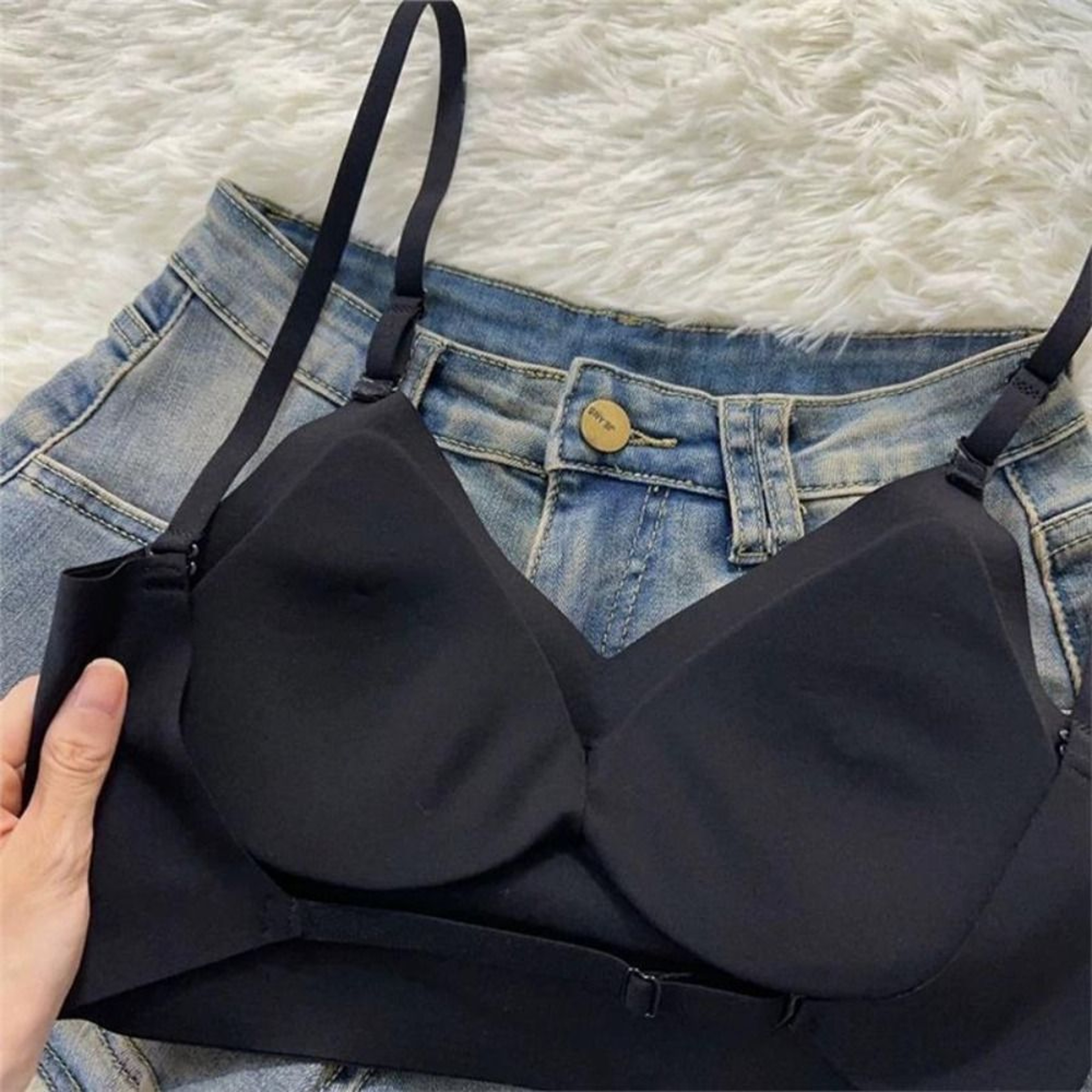 Invisible U Plunge Backless Bra for Deep Neck Dresses Wireless Seamless Support – view 2