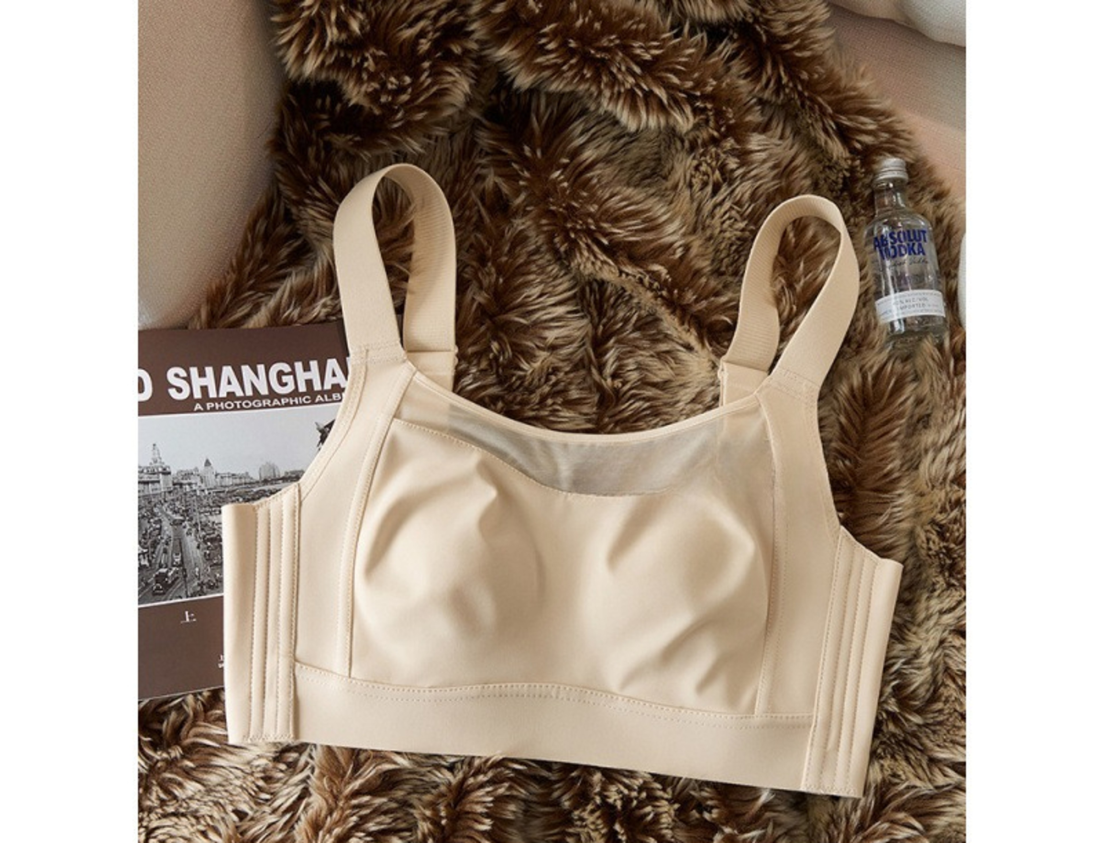 Wireless Full Coverage Strapless Minimizer Bra with Side Control Support – view 8