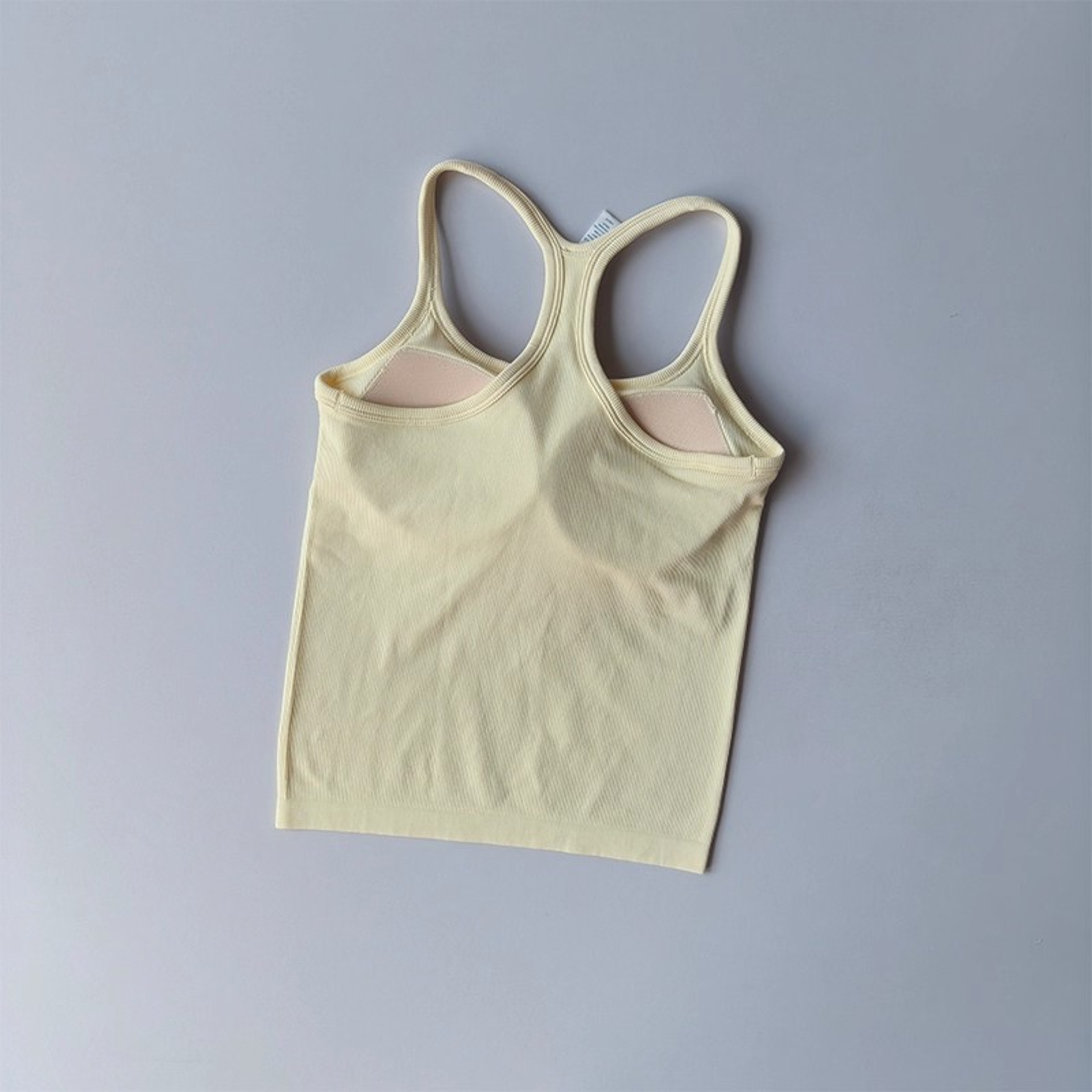 FlexFit Seamless Yoga Tank Top with Built-In Bra for Gym, Pilates & Running – view 2