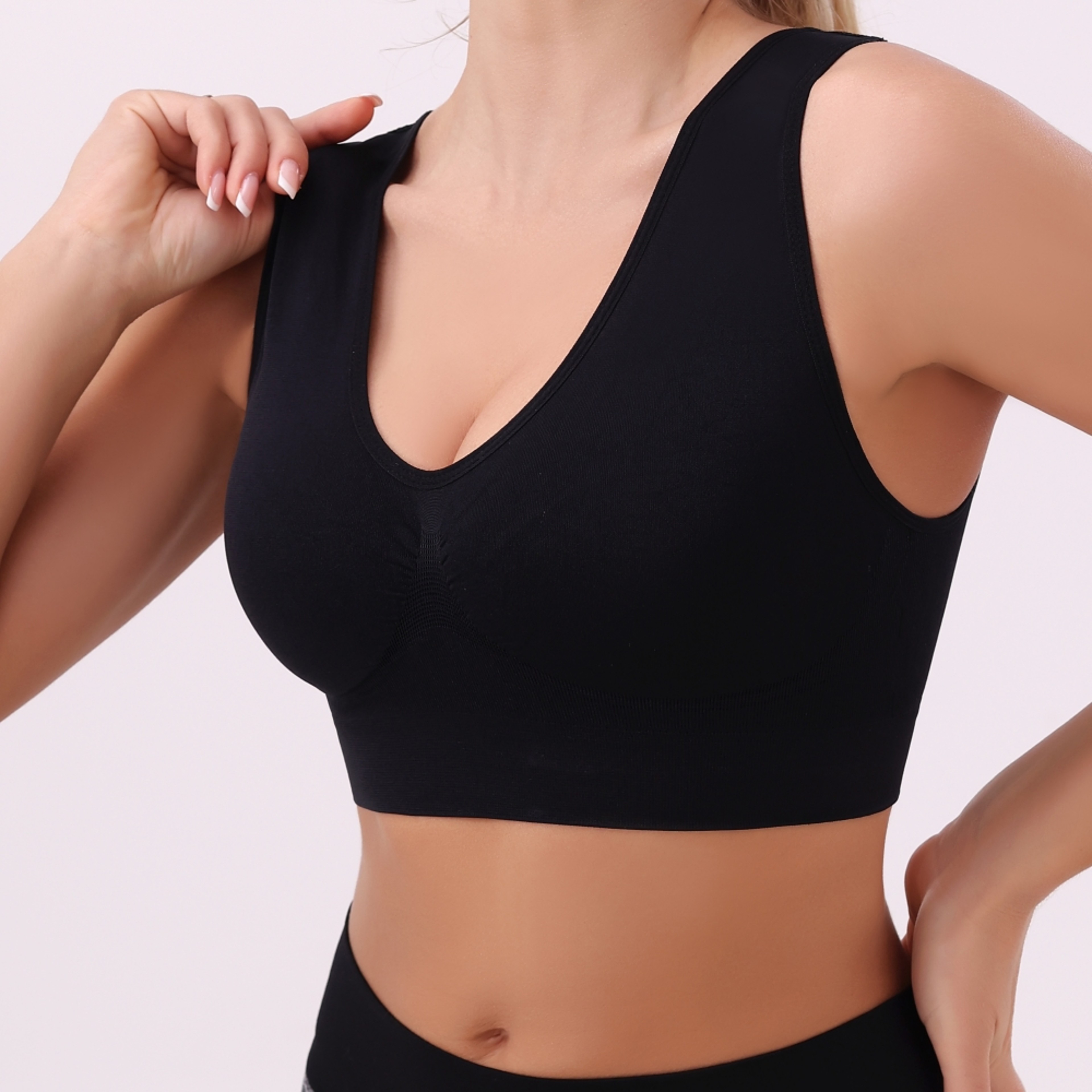 Seamless Light Support Yoga Sports Bra for Women – view 10