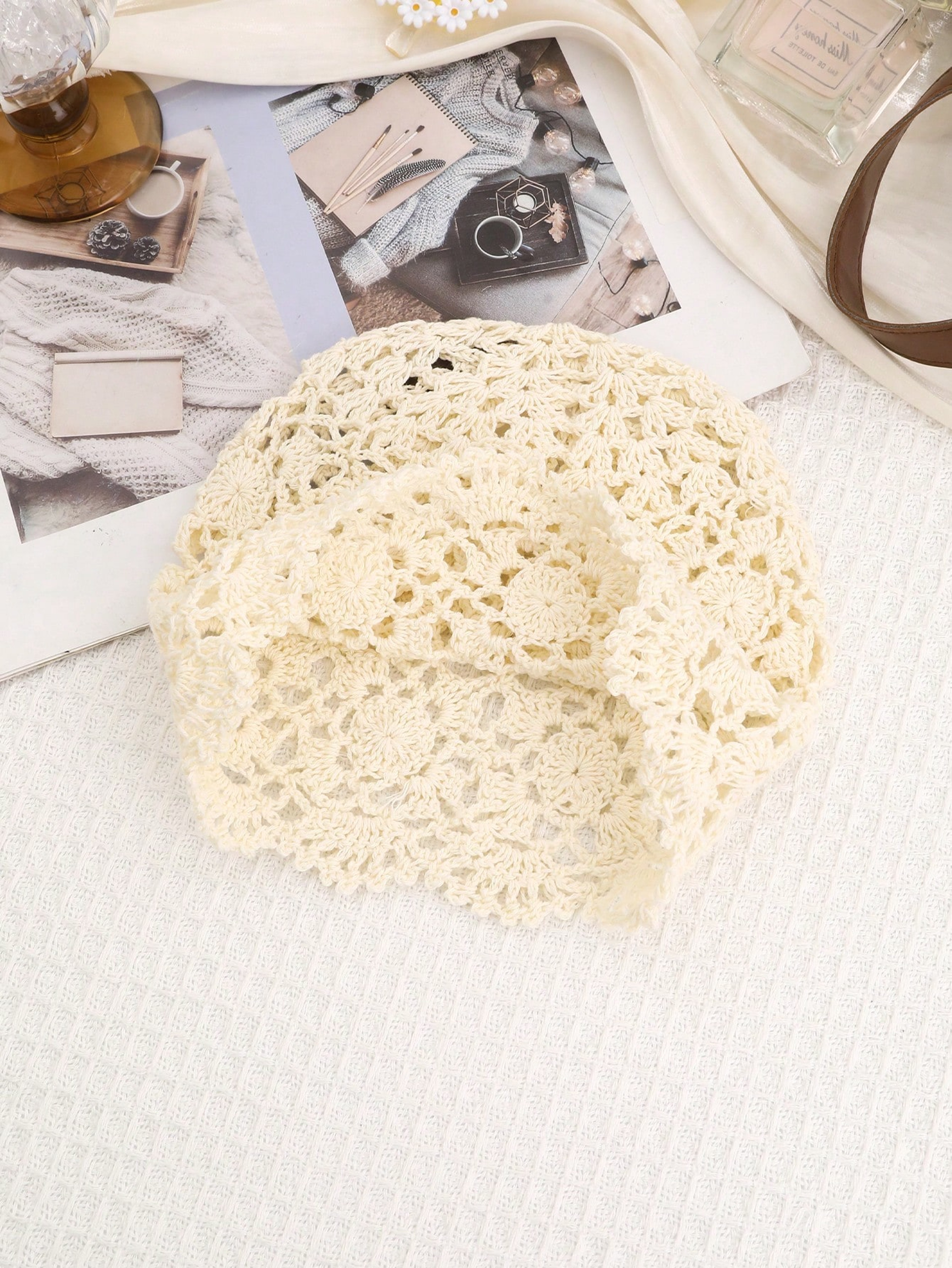 Beige Floral Knit Sun Hat For Beach Holidays 3