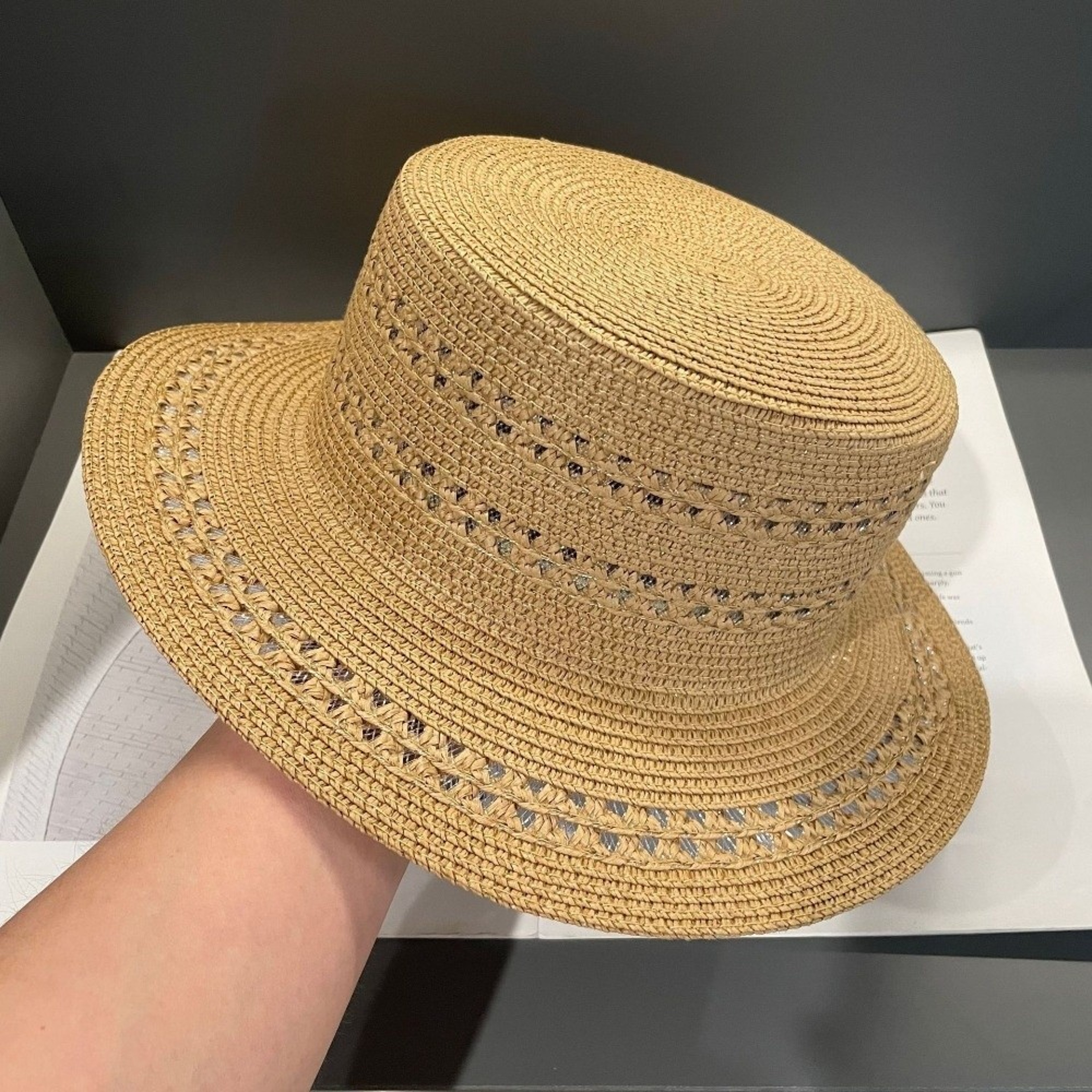 Handwoven Straw Sun Hat Breathable Panama Bucket Hat For Summer Travel 4