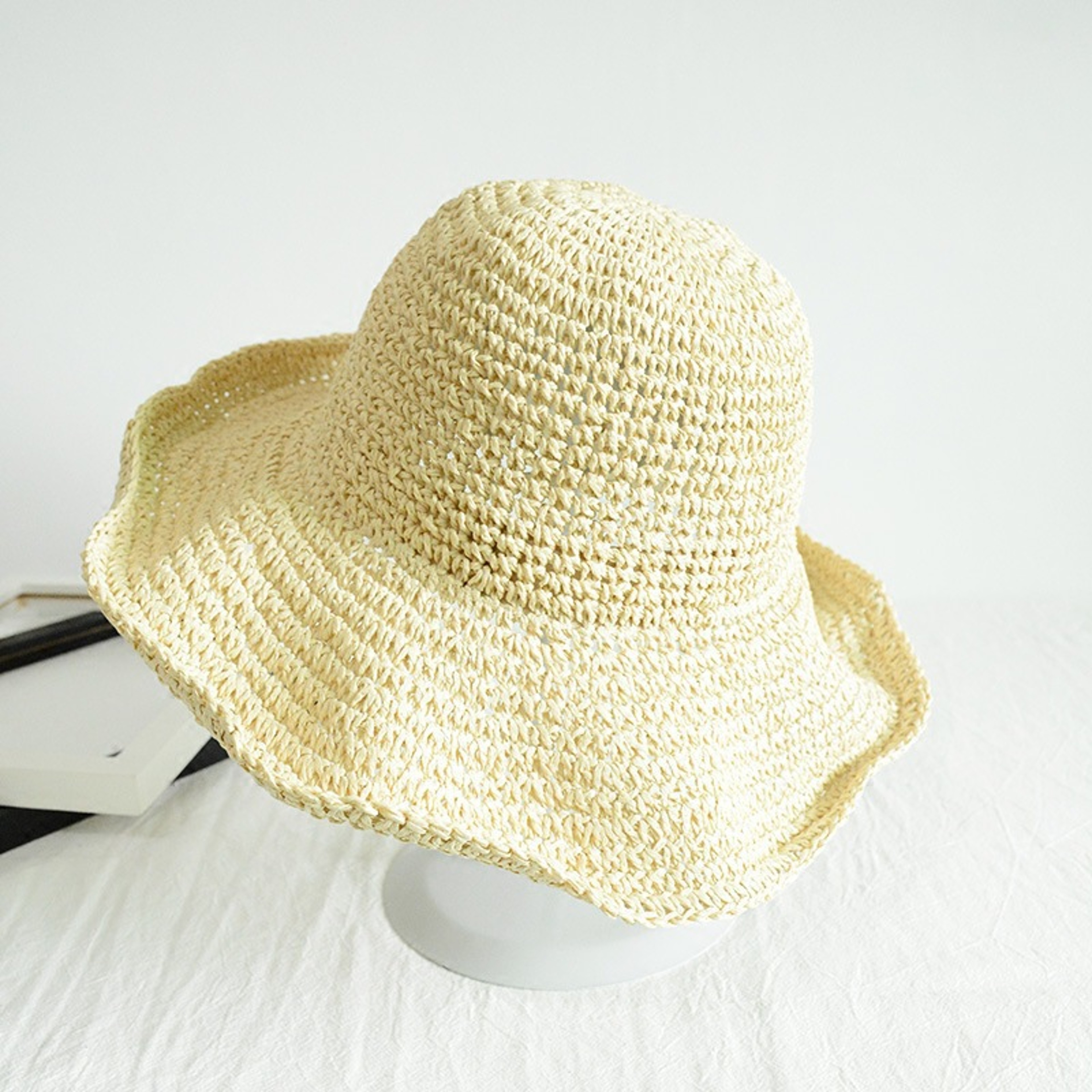 Foldable Straw Sun Hat Wide Brim Beach Sun Hat With Adjustable Drawstring 4