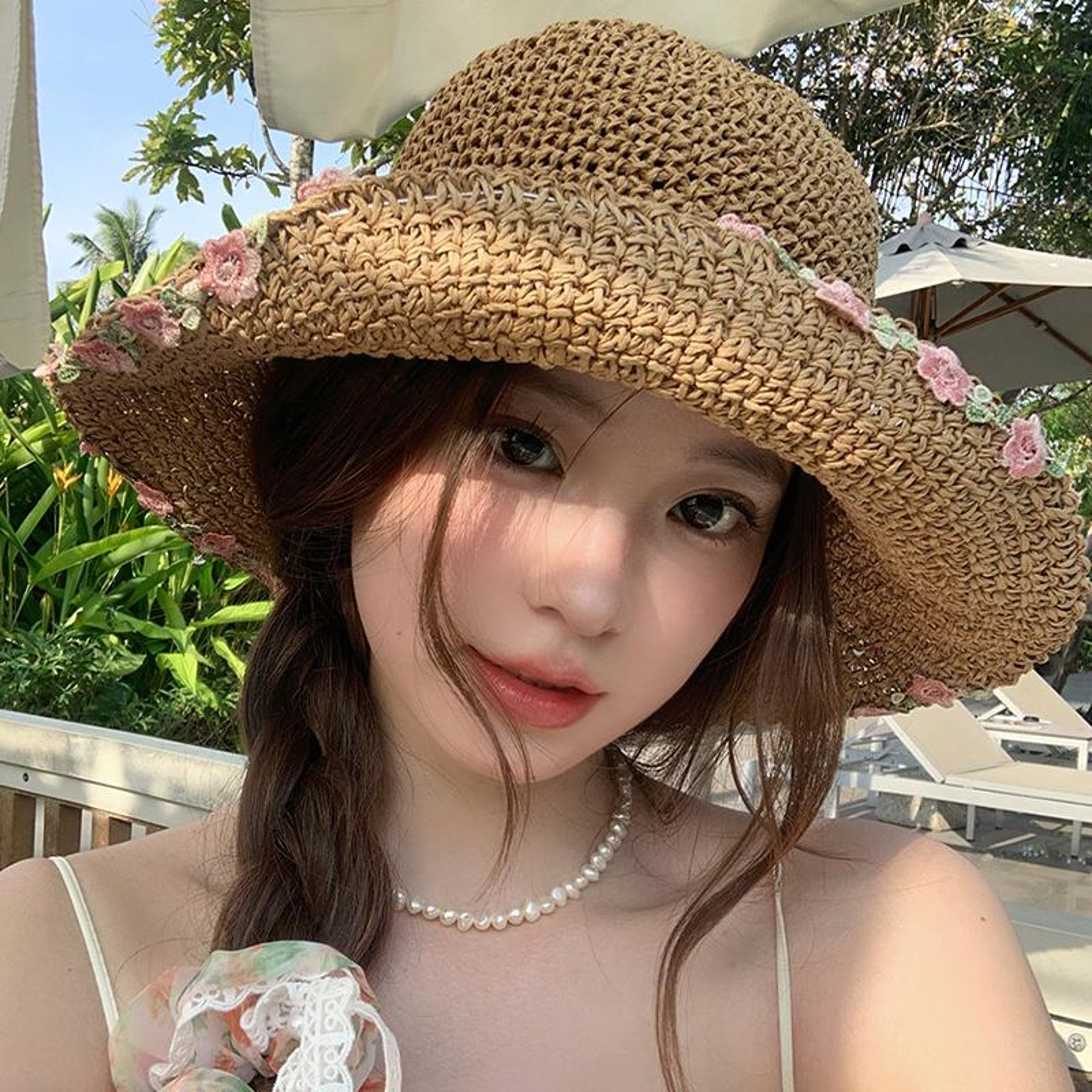 Womens Foldable Wide Brim Straw Sun Hat – UV Protection Beach & Travel Hat – view 4