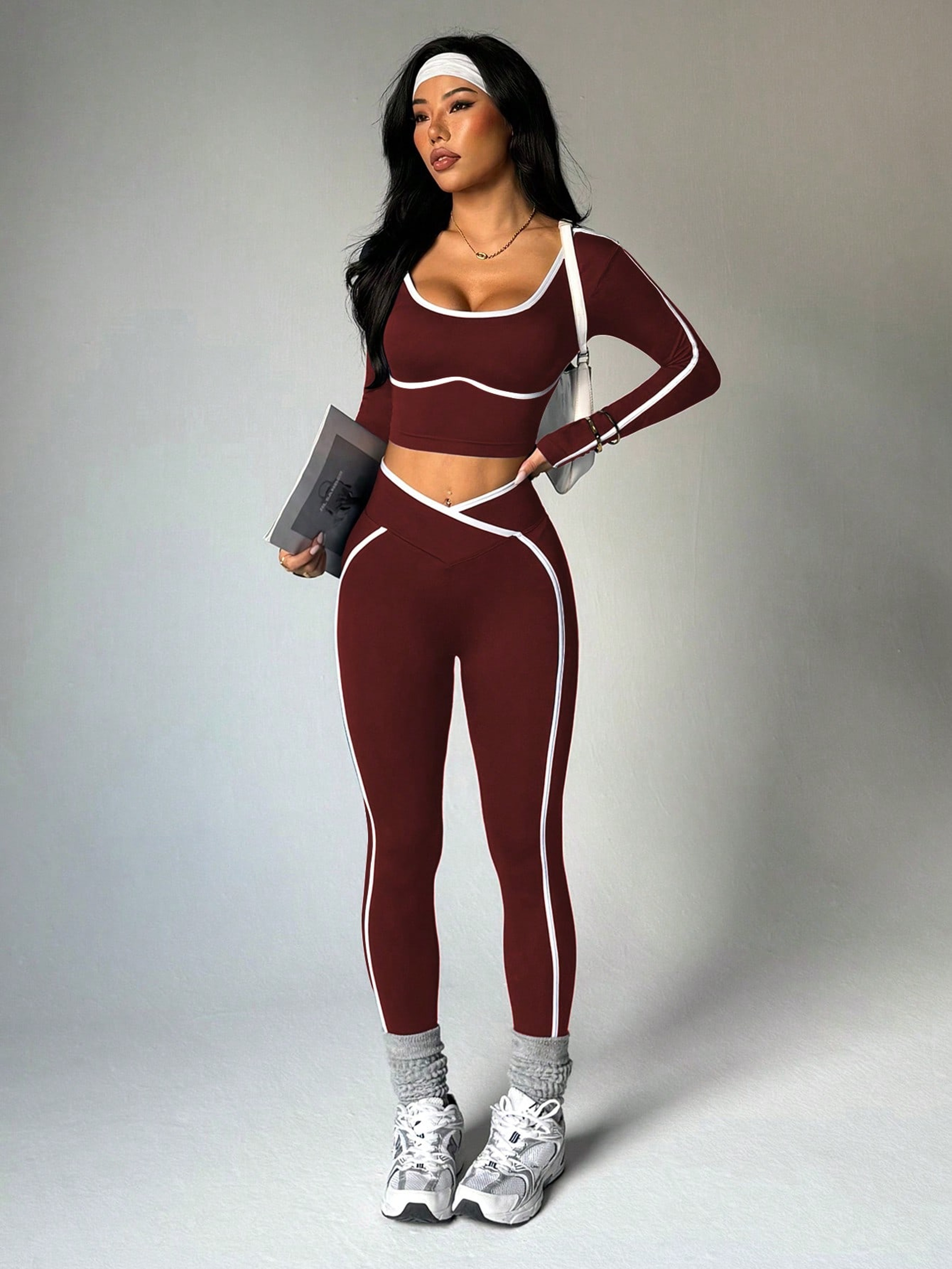 Womens Yoga Set with Long Sleeve Yoga Top and Stretch Yoga Pants – view 9