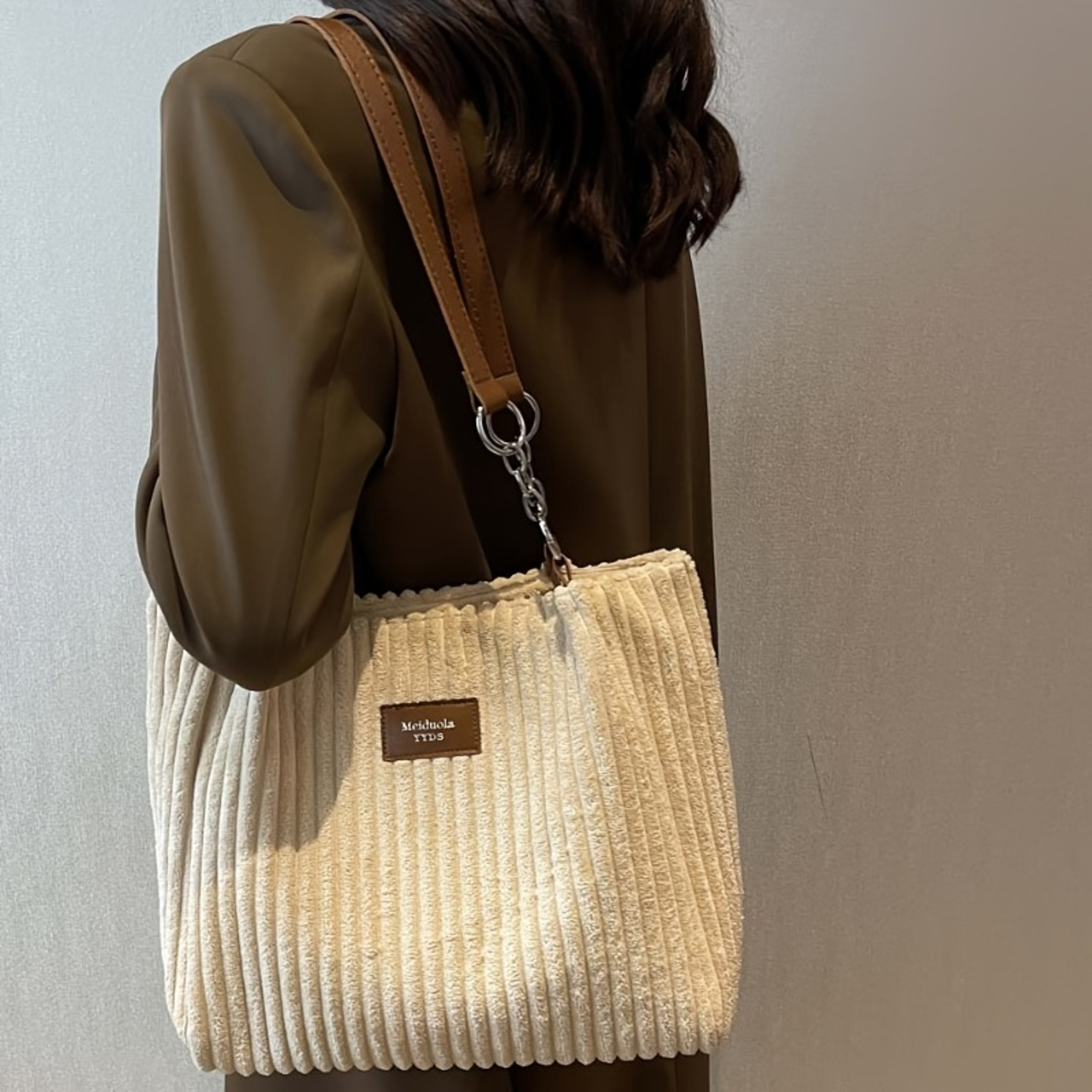 Chic Corduroy Shoulder Bag  Spacious Everyday Tote Purse With Fashion Chain Accent 0