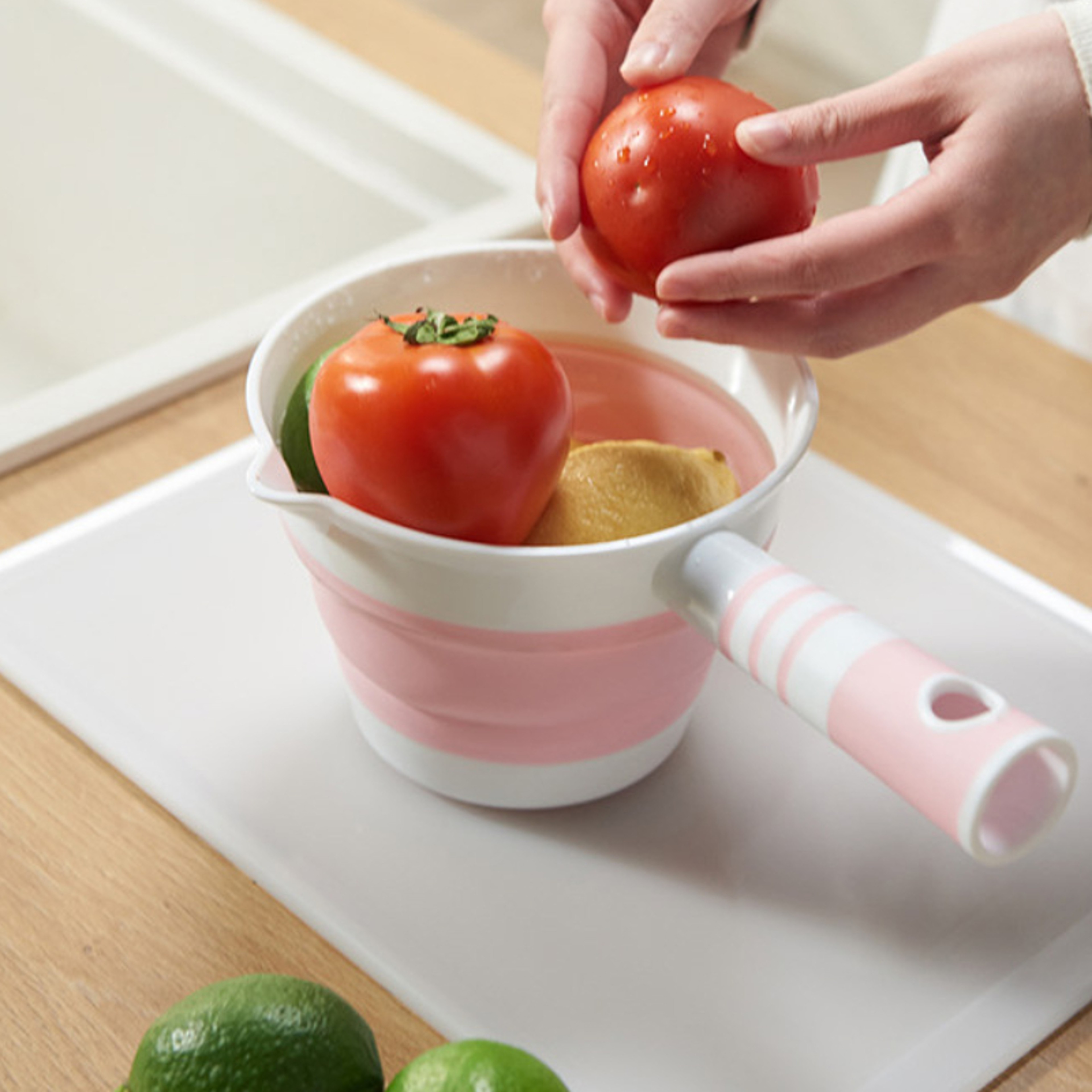 Durable Large Folding Water Scoop, Thickened Plastic, Long Handle, Kitchen Bathroom Use – view 2