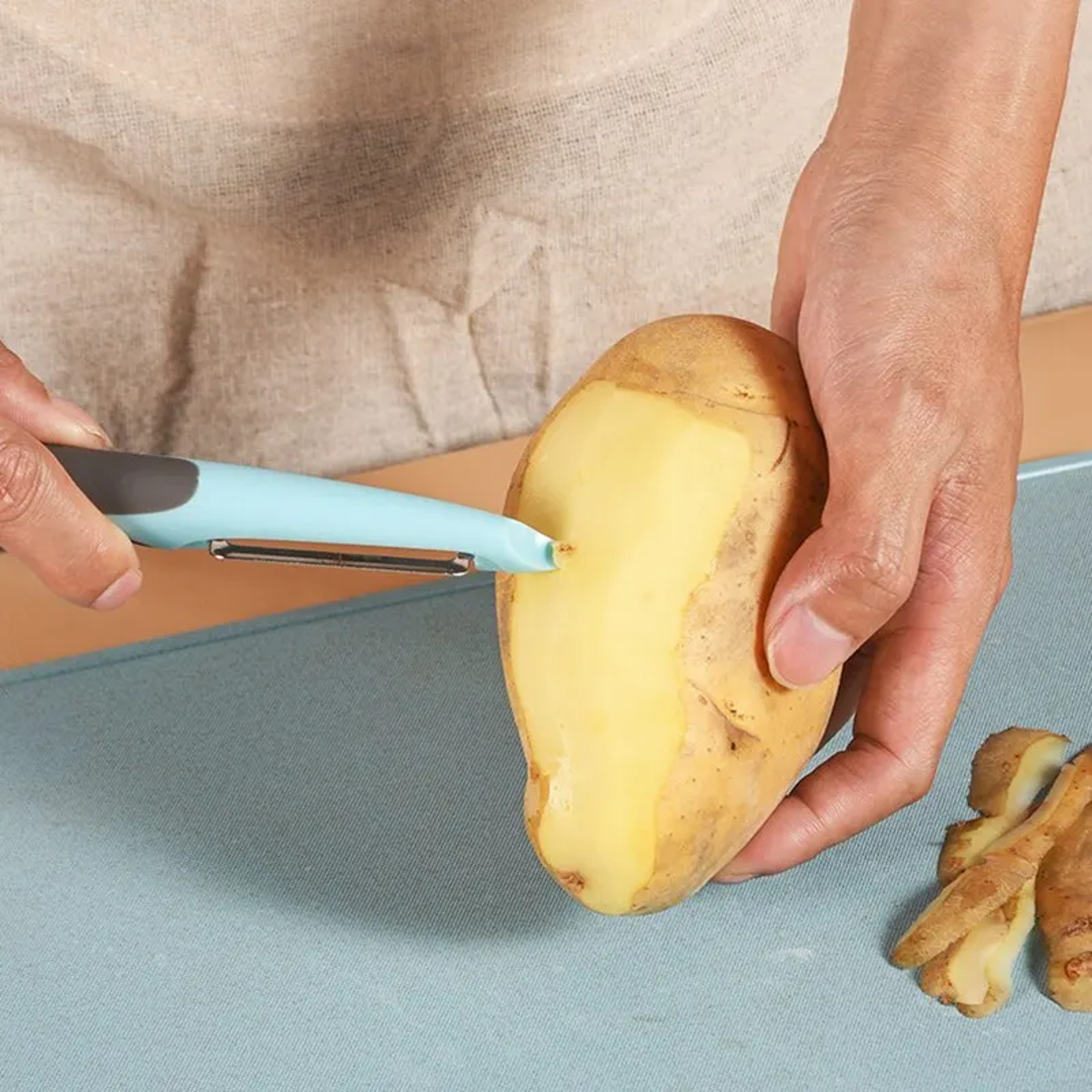 Stainless Steel Multi-Functional Vegetable & Fruit Peeler, Manual Fast Kitchen Tool for Efficient Processing – view 3
