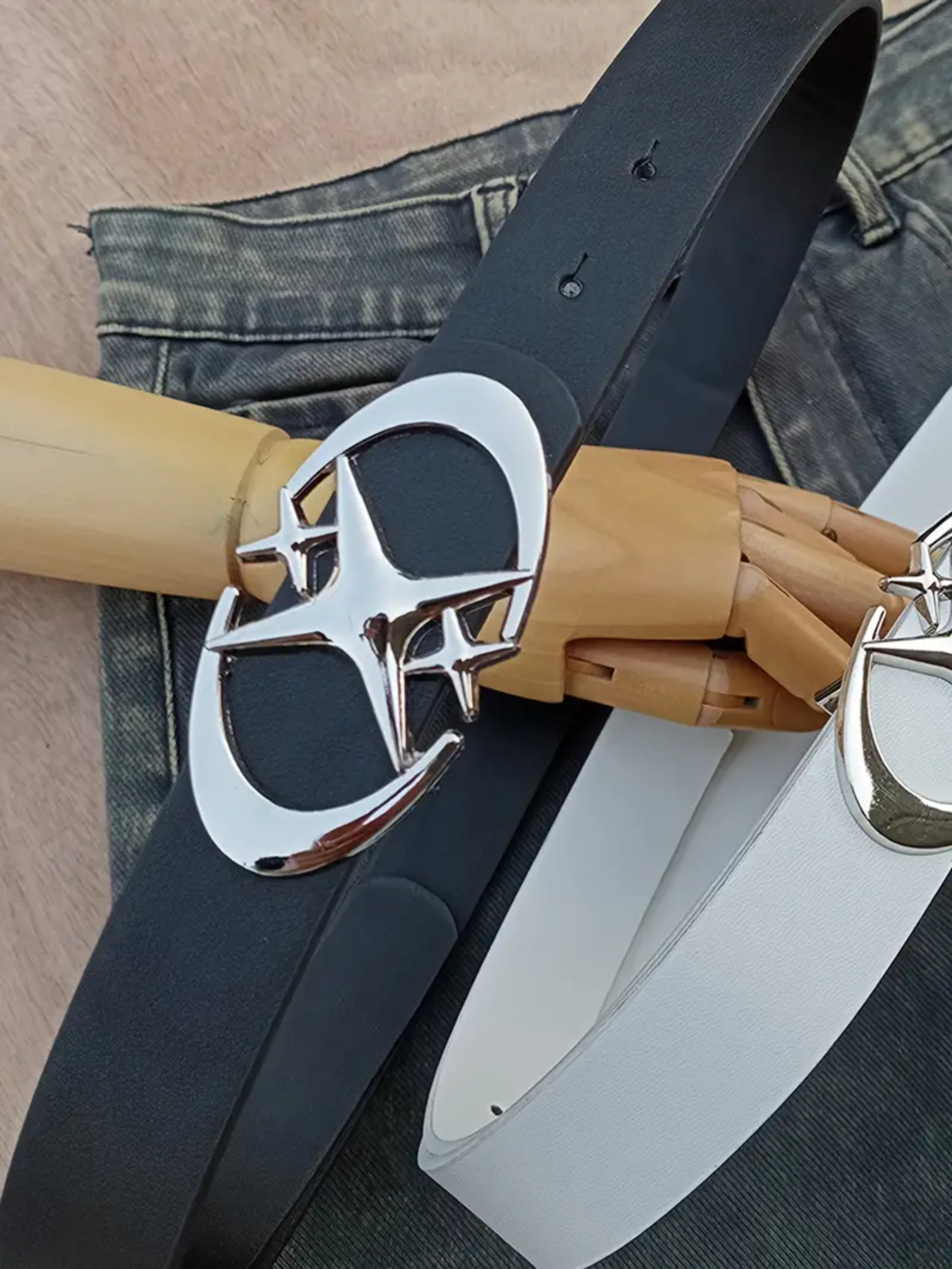 Stylish Oval Cross Metal Buckle Belt, Durable Simple Design, Universally Compatible Unisex Gift – view 6
