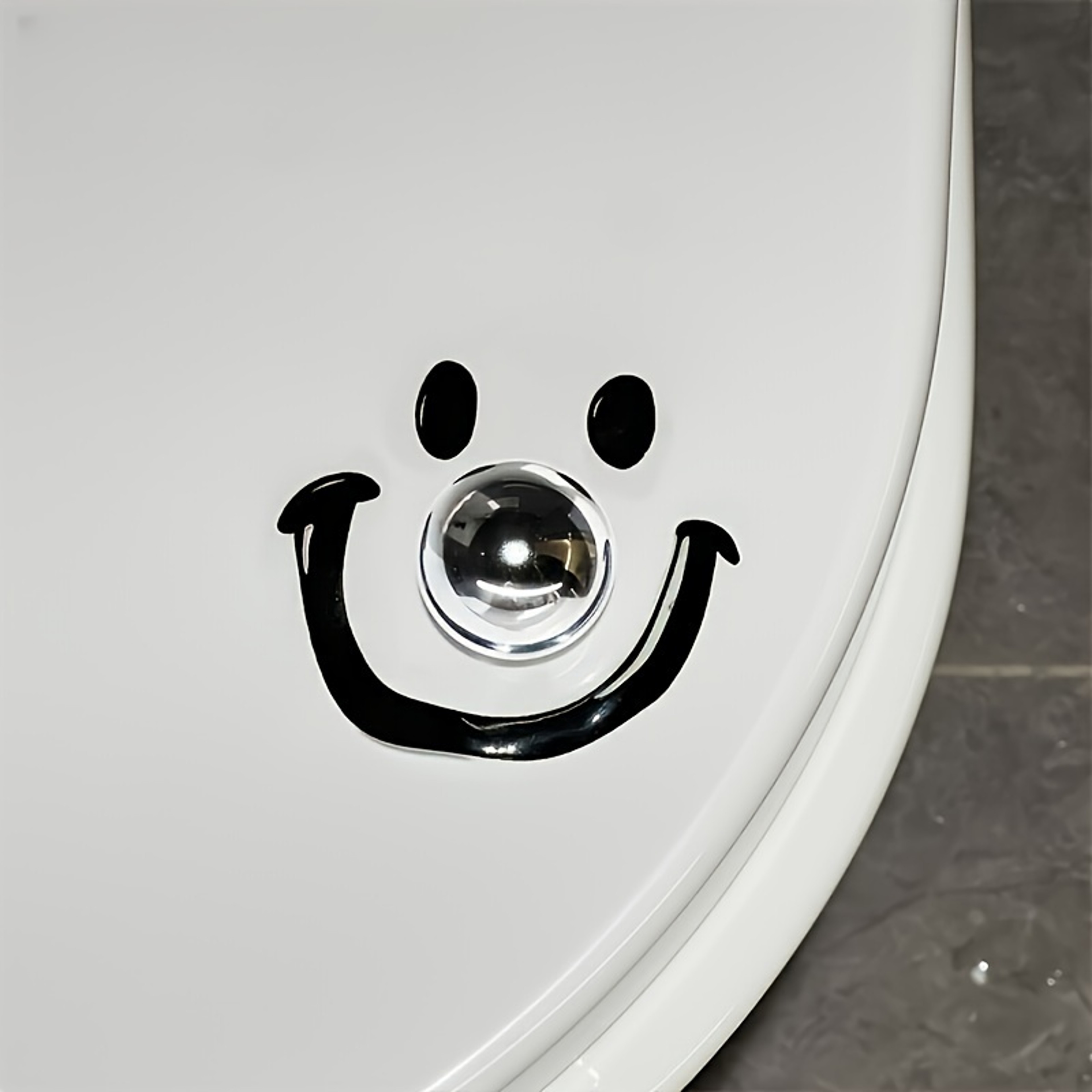 Contemporary Style Dopamine Smile Ball Toilet Lid Lifter Handheld Toilet Seat Cover Opener For Bath
