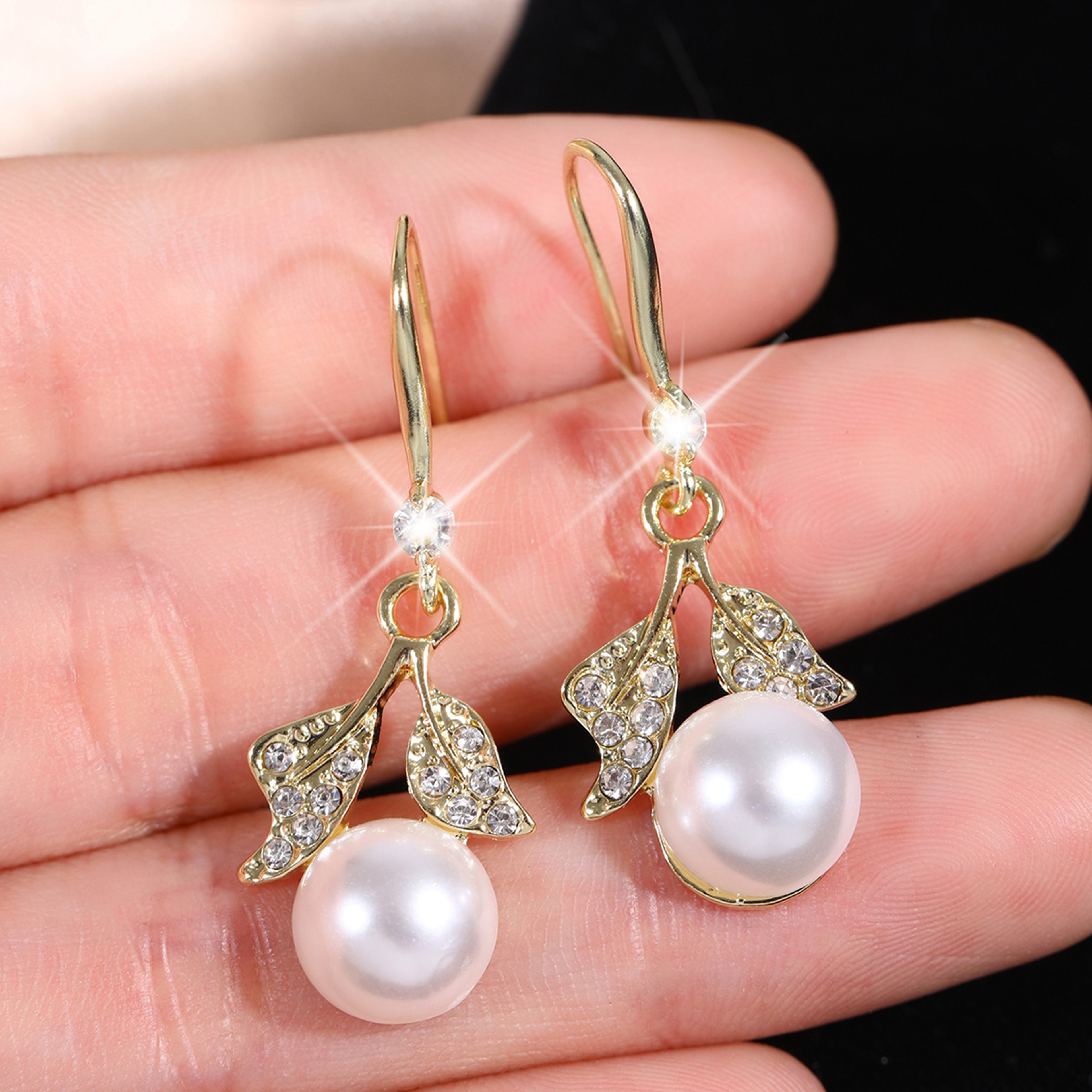 Womens Silver Needle Bow Earrings Studded With Diamond Pearl Highend Fashionable And Refreshing Des 7